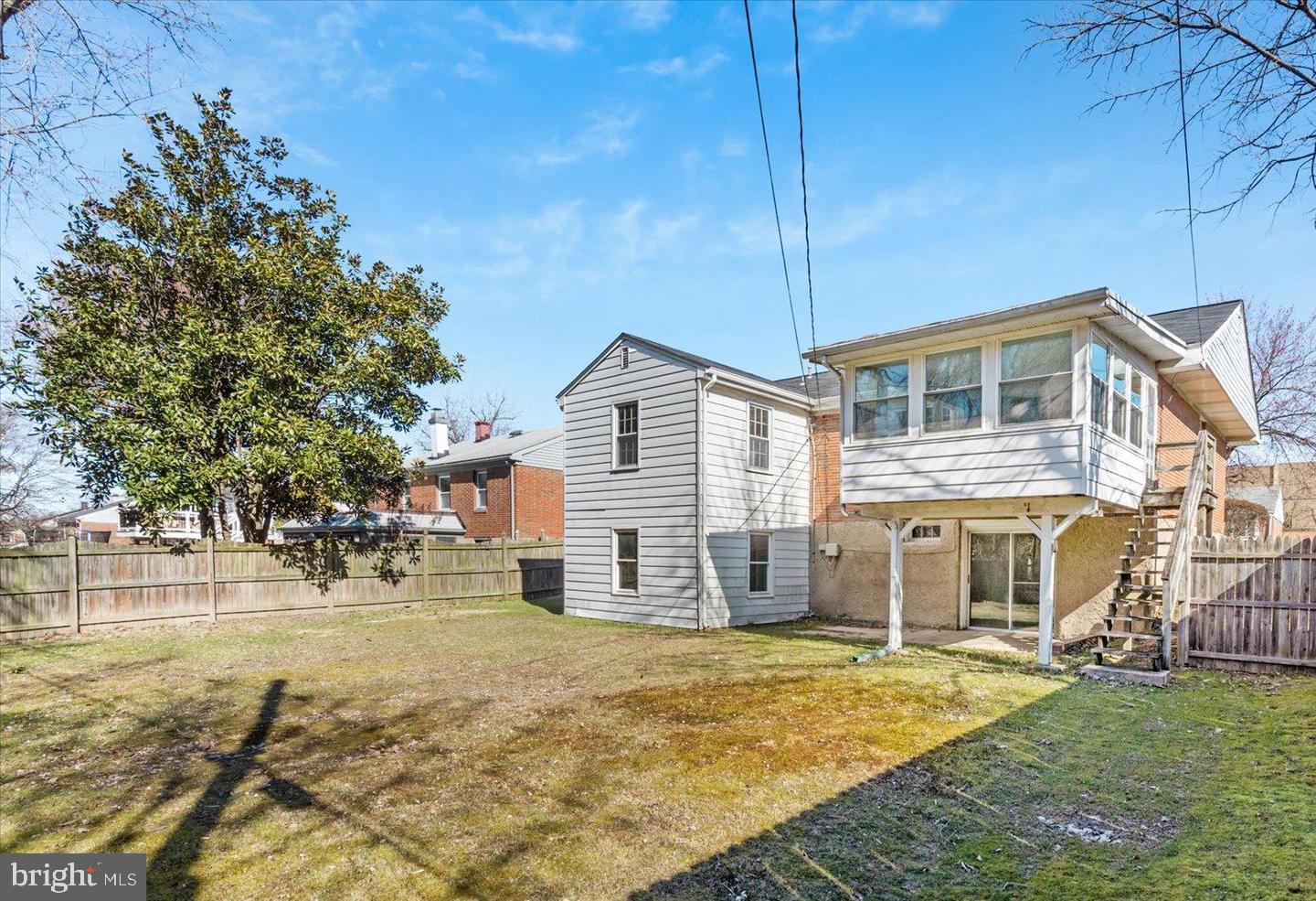 ORCHARD HILLS - Residential Lease