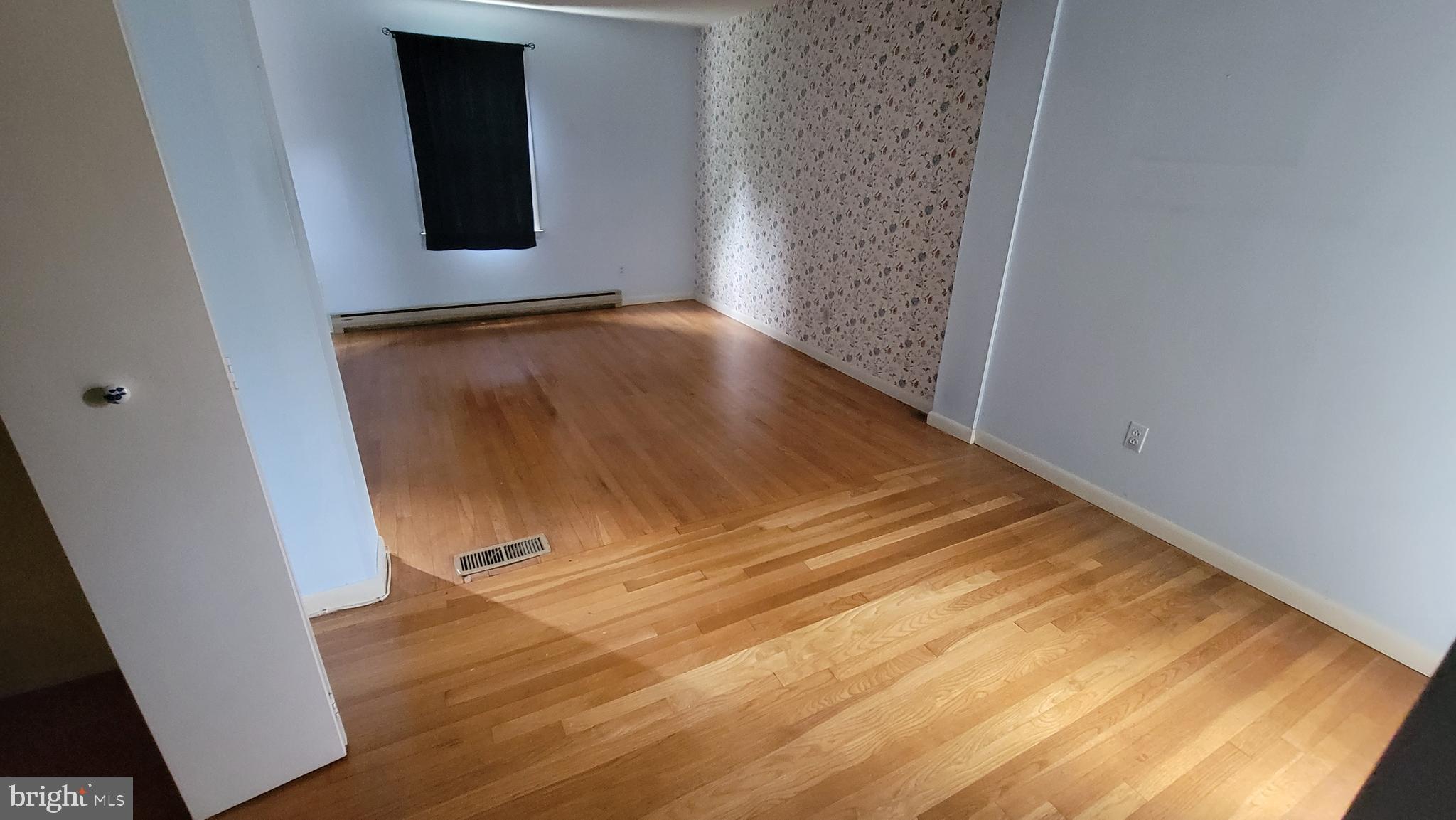 ORCHARD HILLS - Residential Lease