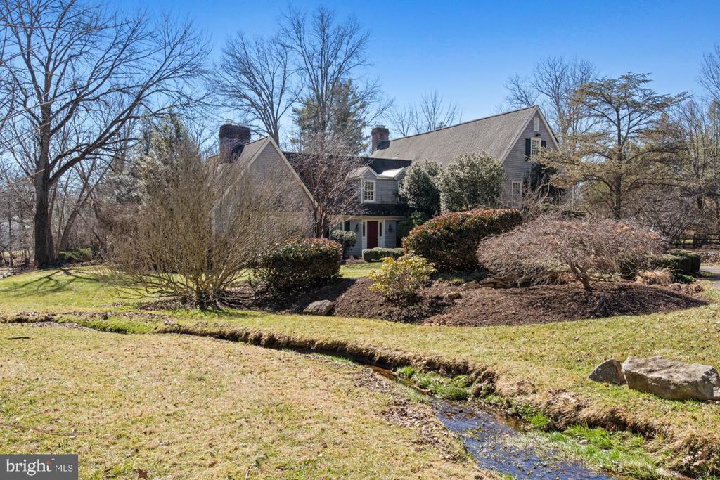 Photo of 907 Lorien Drive, GWYNEDD VALLEY, PA 19437 (MLS # PAMC2170234)