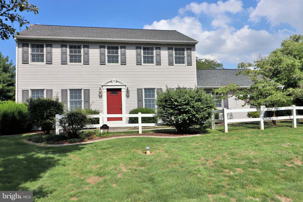 Photo of 591 Crosswinds Drive, LITITZ, PA 17543 (MLS # PALA2093248)