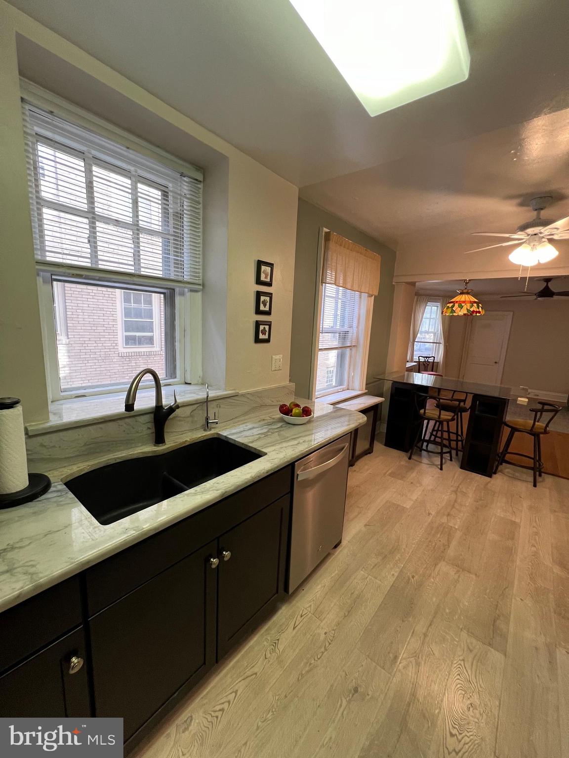 UNIVERSITY CITY - Residential