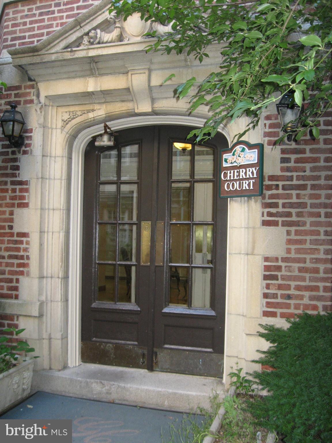 UNIVERSITY CITY - Residential