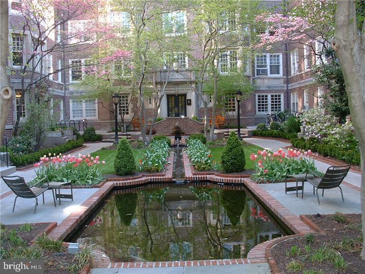 UNIVERSITY CITY - Residential