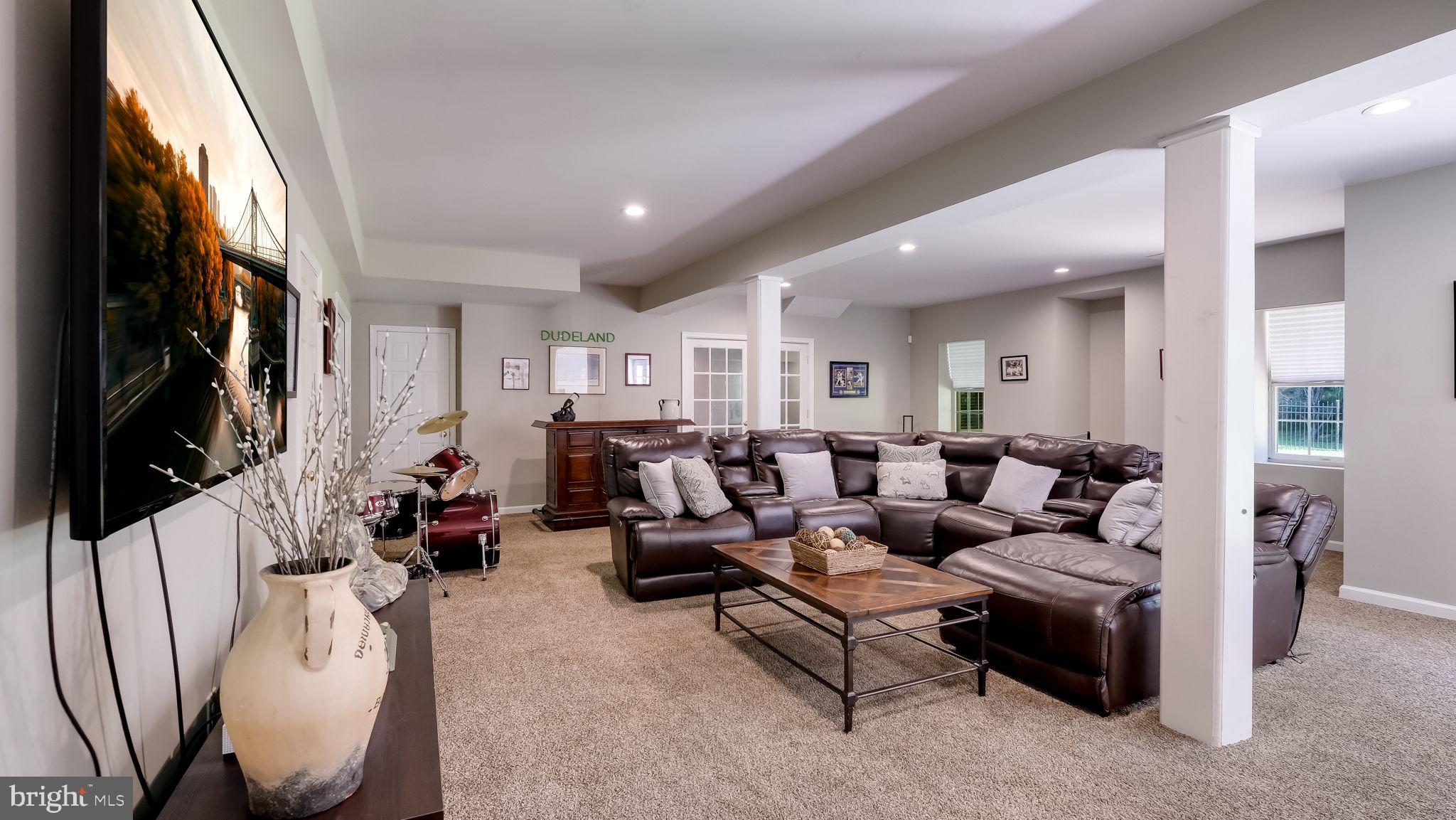 GARNET VALLEY WOODS - Residential
