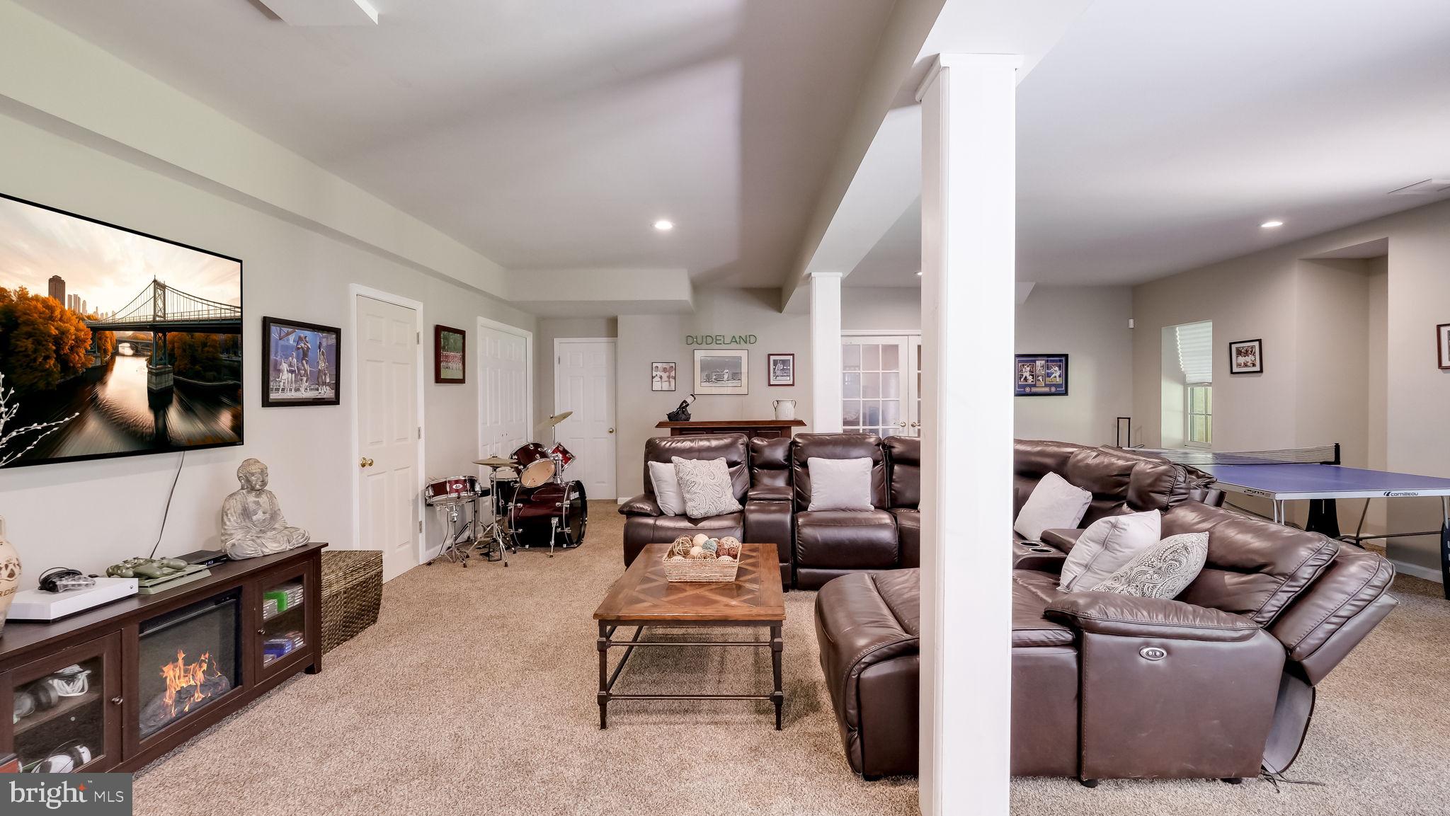 GARNET VALLEY WOODS - Residential