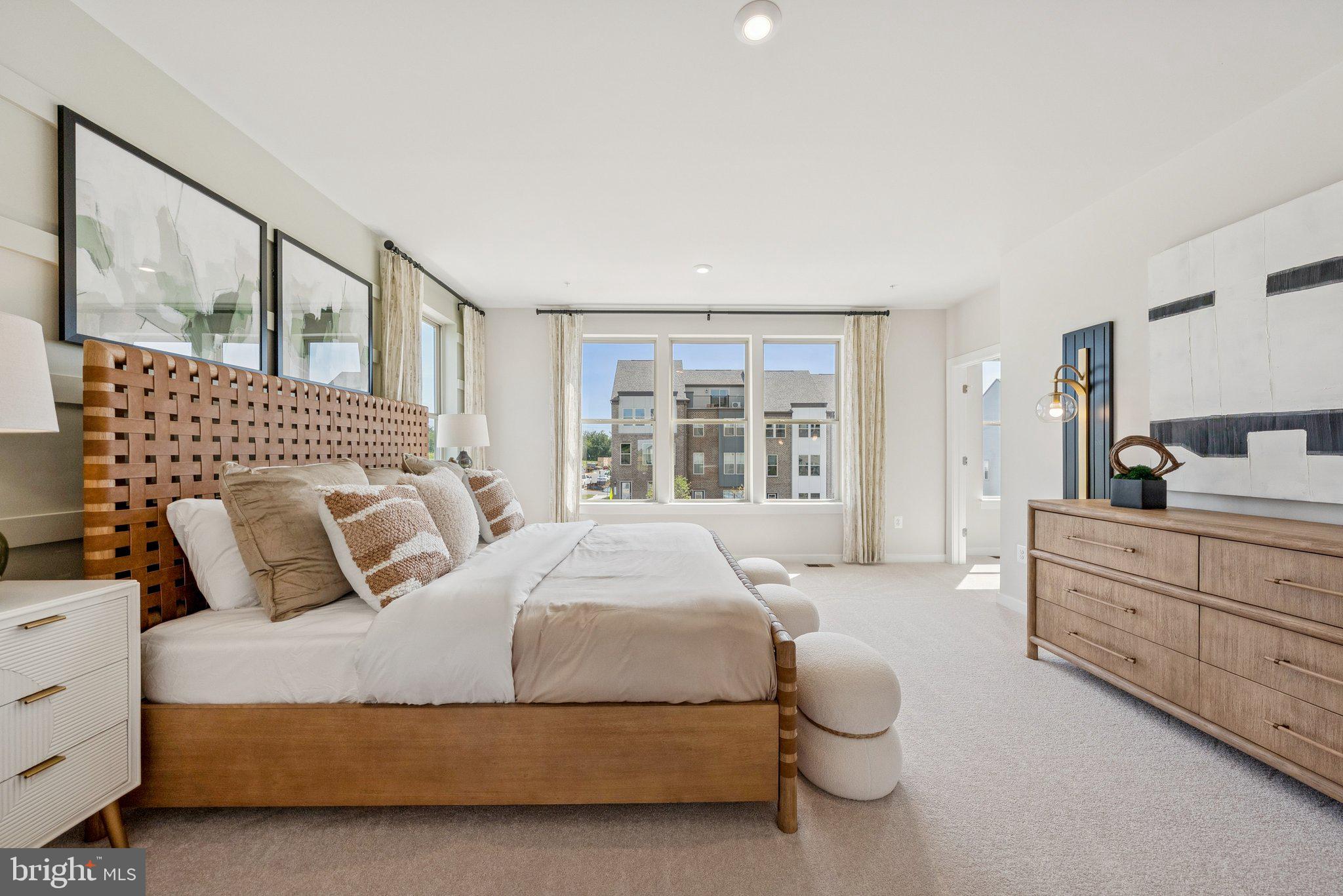THE CROSSING AT GATEWAY - Residential