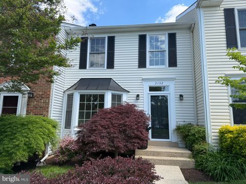 Photo of 21152 Hedgerow Terrace, ASHBURN, VA 20147 (MLS # VALO2121598)