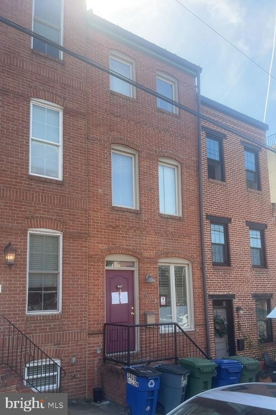 Four finished levels in prime Canton Location!  Gleaming hardwood floors throughout, make for a bright and inviting home. High end finishes all over: granite counters, marble backsplash, Jen-Air stainless steel  appliances, breakfast bar, crown molding, plantation shutters, dual zoned HVAC and more.  First floor layout offers Living room and half bath, kitchen, and additional space for a table.  Second floor offers 2 light filled  bedrooms with generous closet space, tray ceilings and more. Both bedrooms share a second floor full bath that is spa like in every way!  Third floor is the primary or owner suite with an oversize bedroom with skylights and an amazing bathroom with tub and separate shower.  Third floor accesses the roof and 2 level deck with harbor and skyline views!