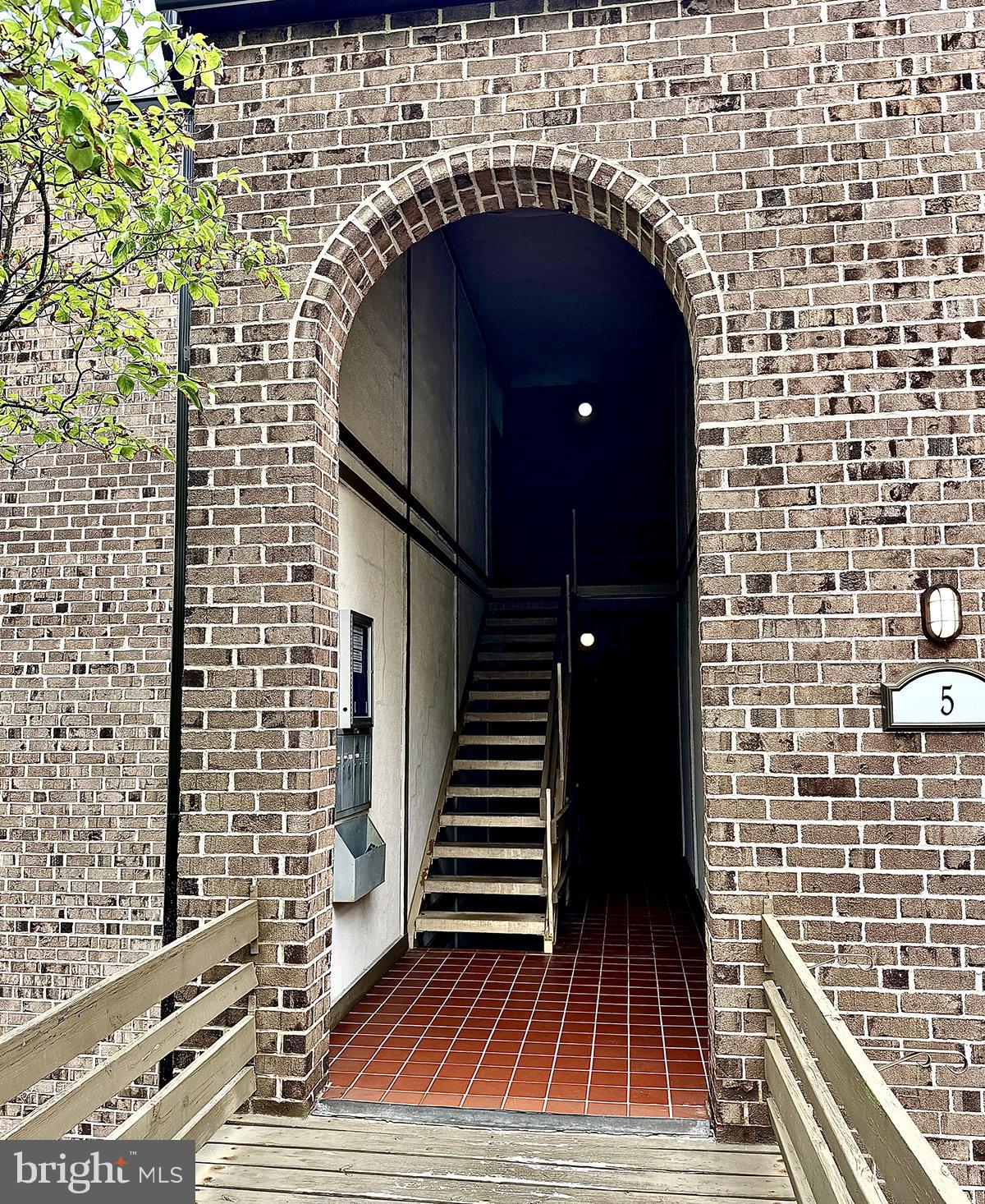 5 FAIRWAY ROAD C