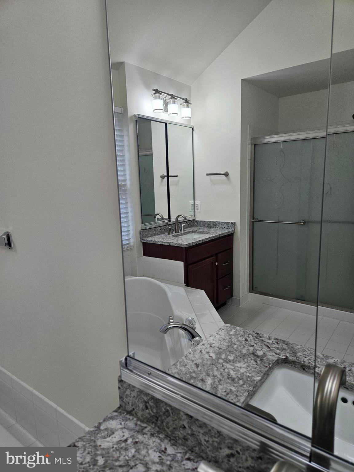 DOMINION VALLEY COUNTRY CLUB - Residential Lease