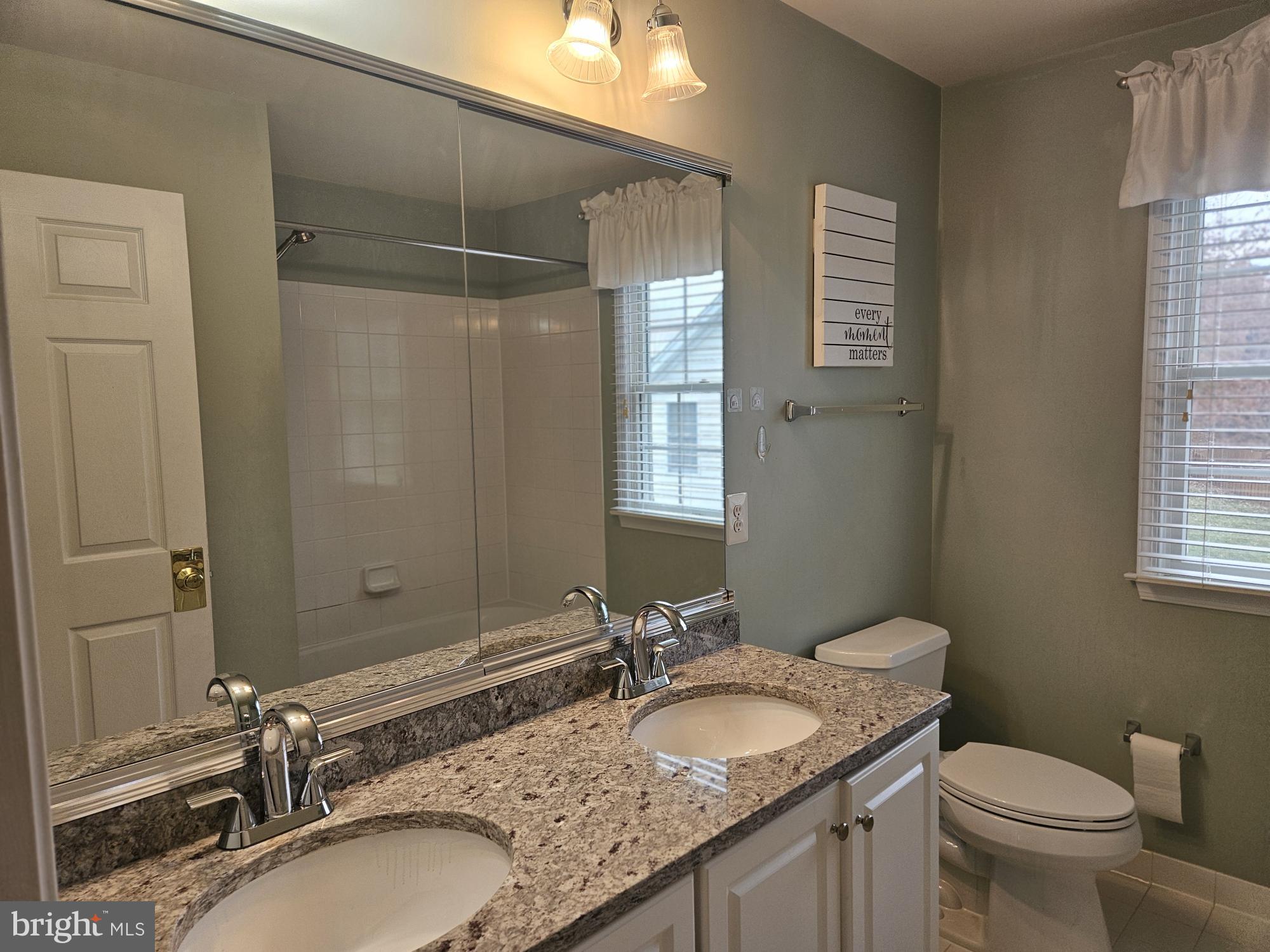 DOMINION VALLEY COUNTRY CLUB - Residential Lease