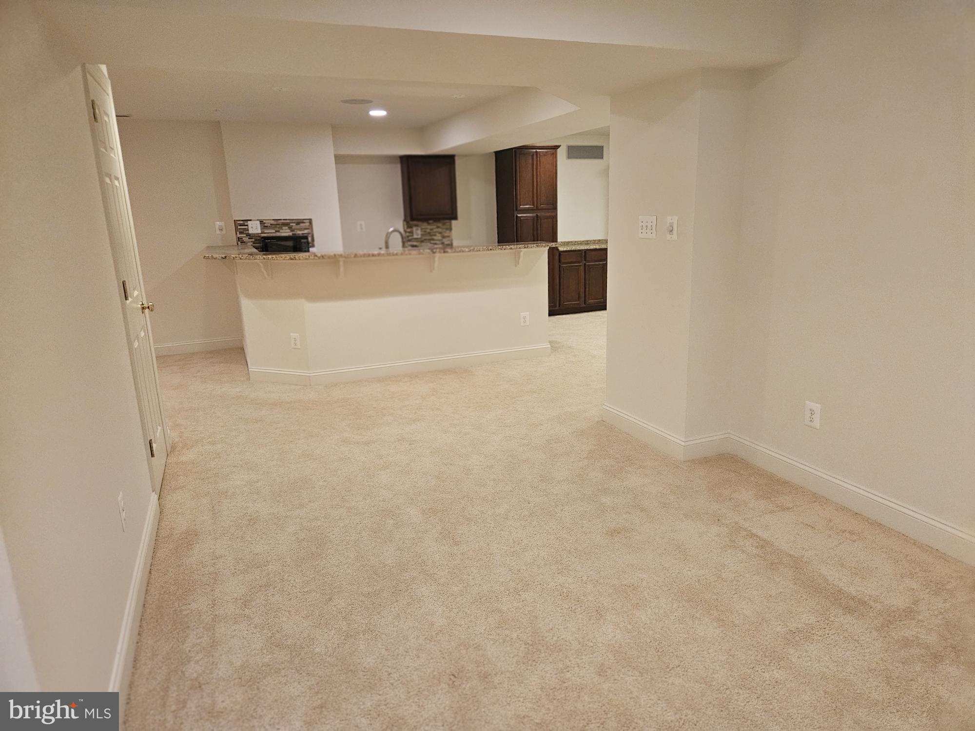 DOMINION VALLEY COUNTRY CLUB - Residential Lease