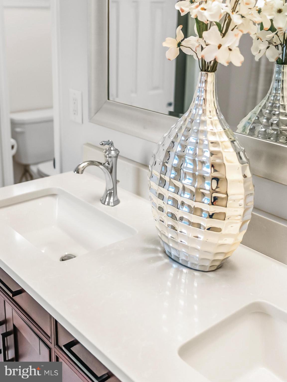 VALLEYWOOD - Residential