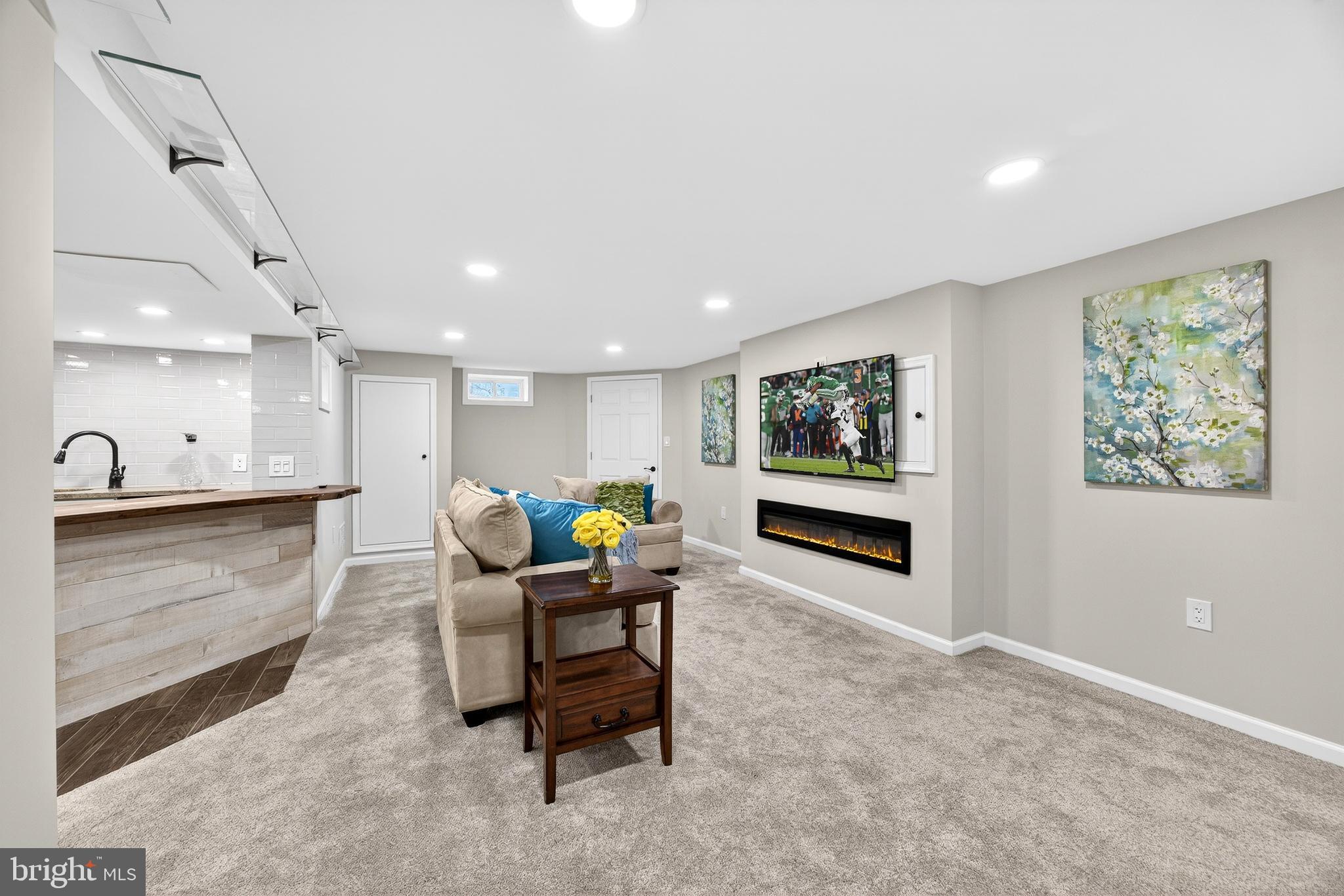 VALLEYWOOD - Residential