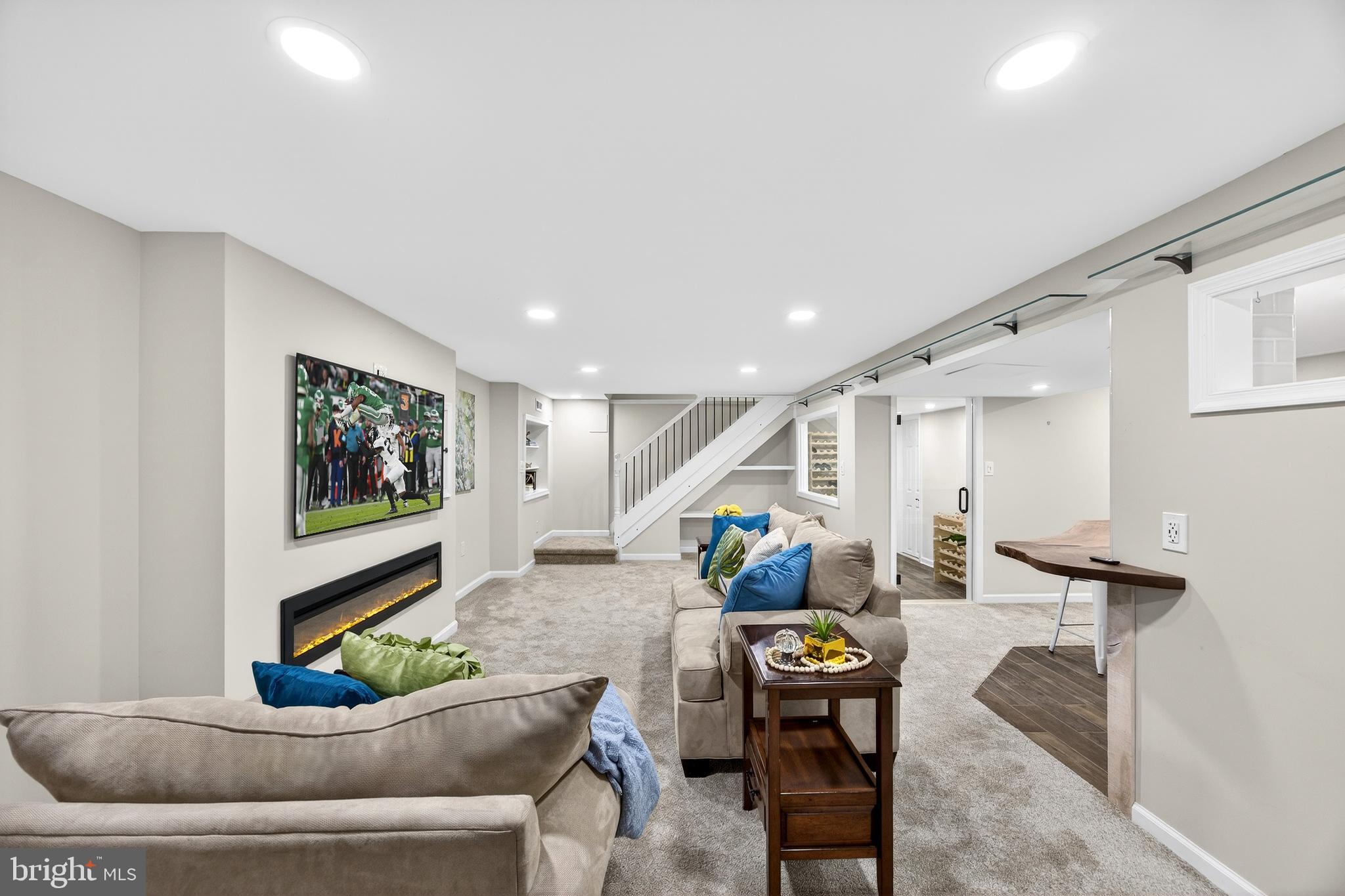 VALLEYWOOD - Residential