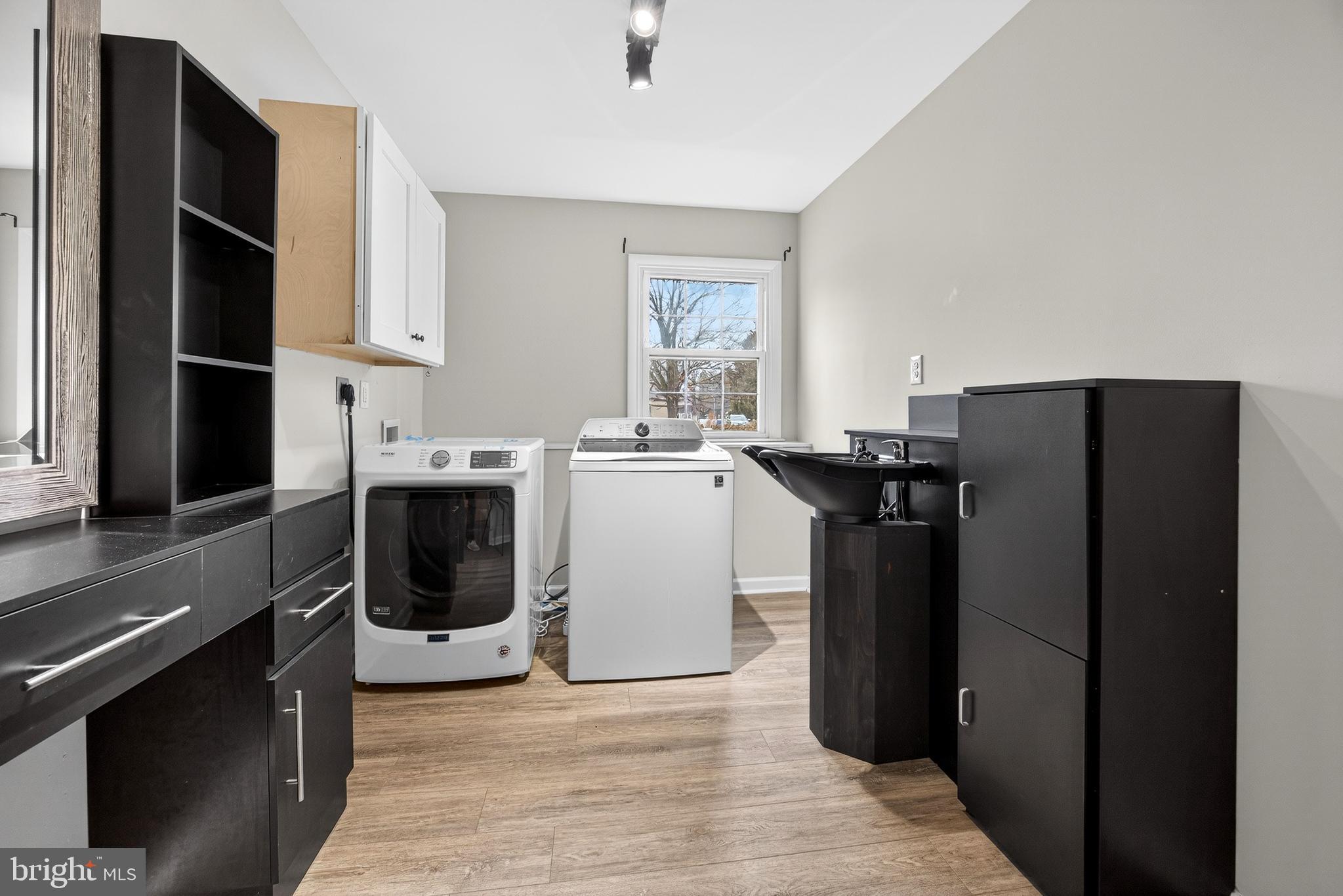 VALLEYWOOD - Residential