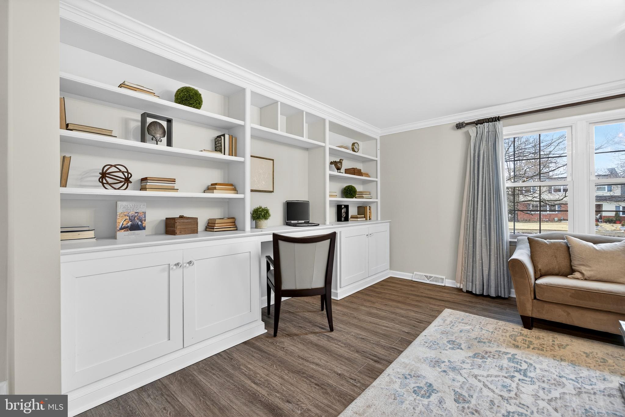 VALLEYWOOD - Residential