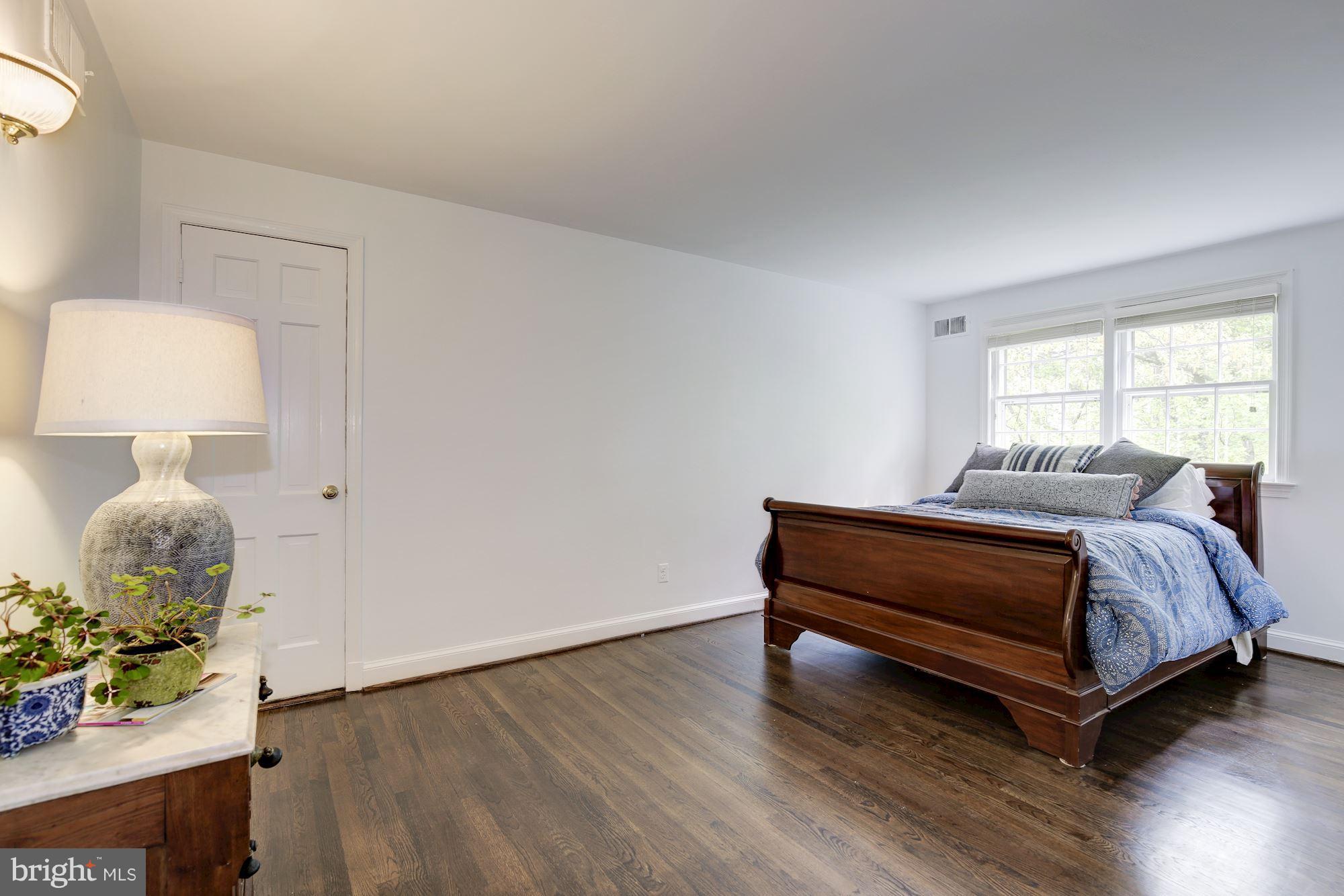 SMITHFIELD - Residential