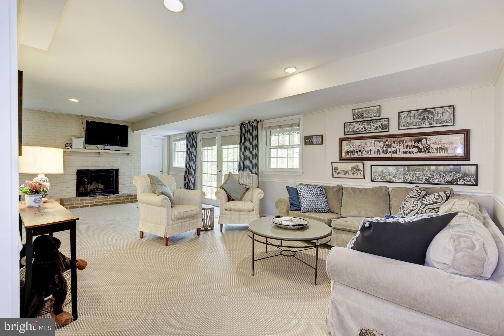 SMITHFIELD - Residential