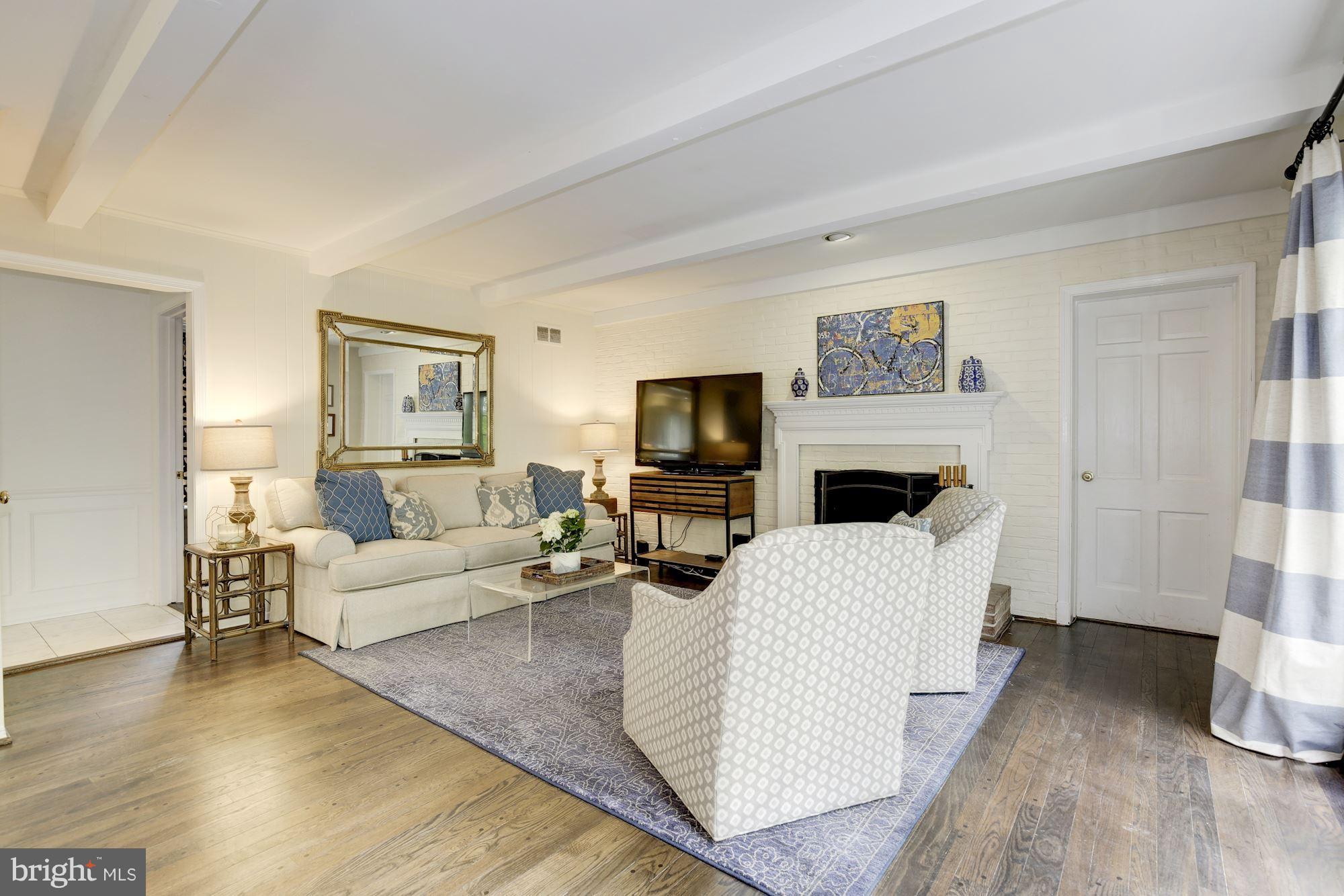 SMITHFIELD - Residential