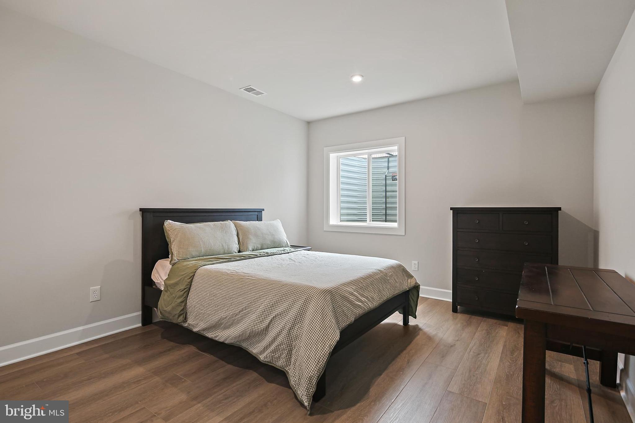 VIRGINIA CROSSING - Residential