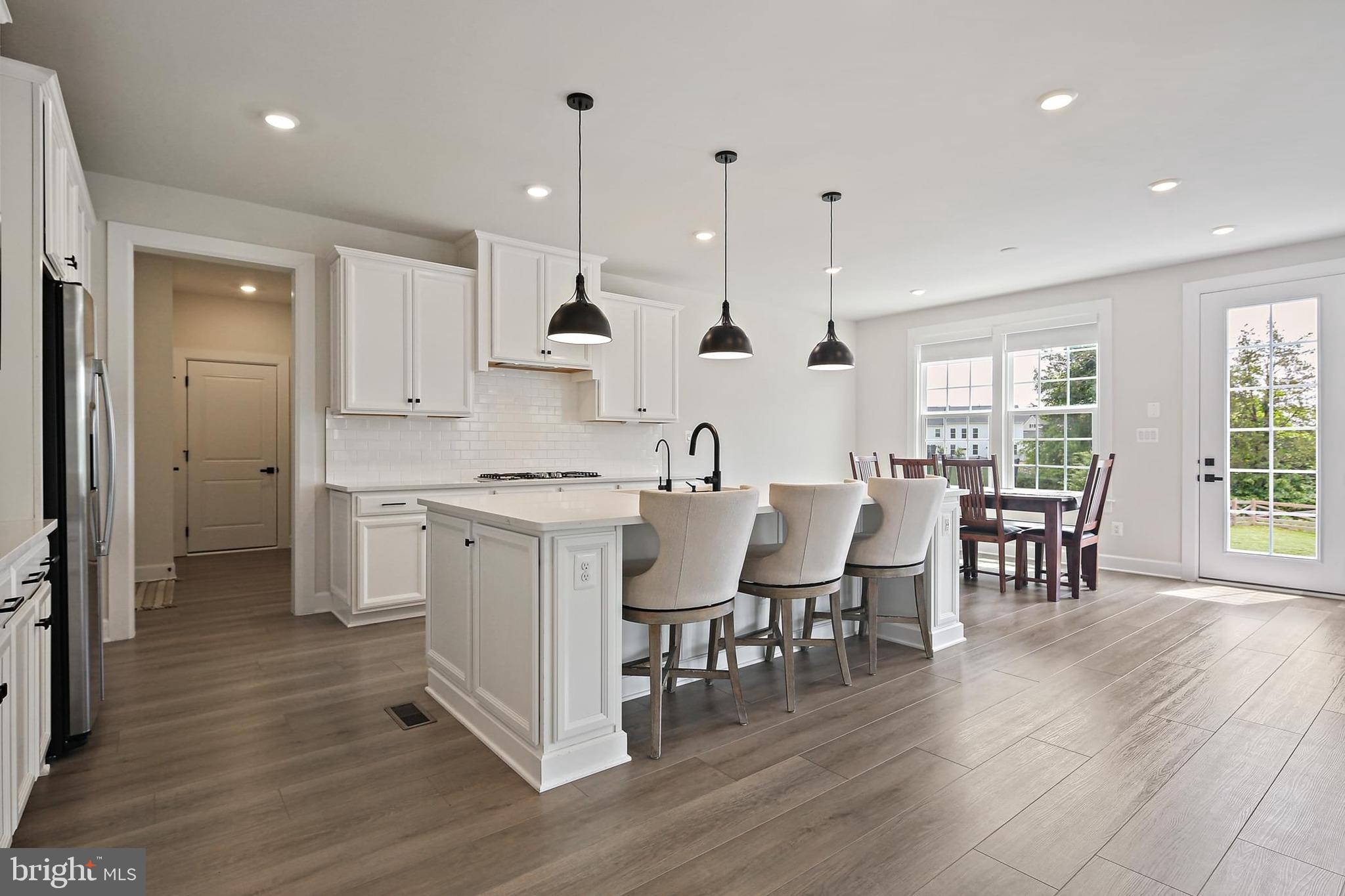 VIRGINIA CROSSING - Residential