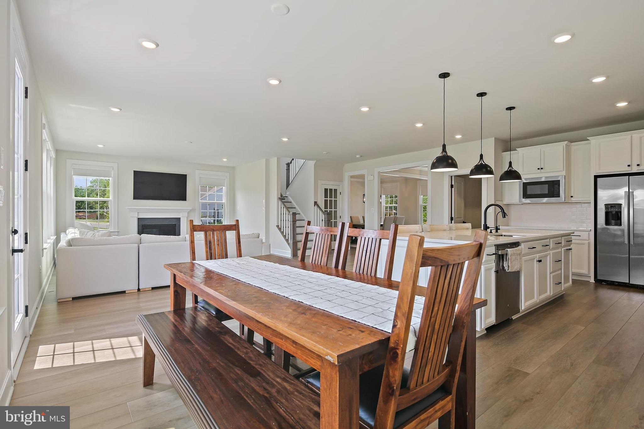 VIRGINIA CROSSING - Residential