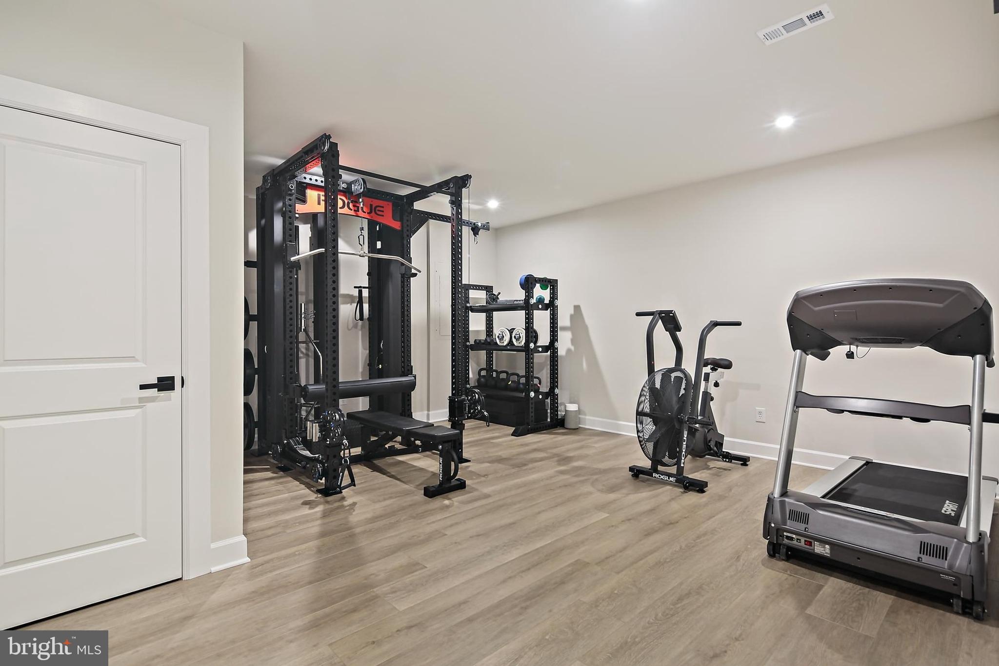 VIRGINIA CROSSING - Residential