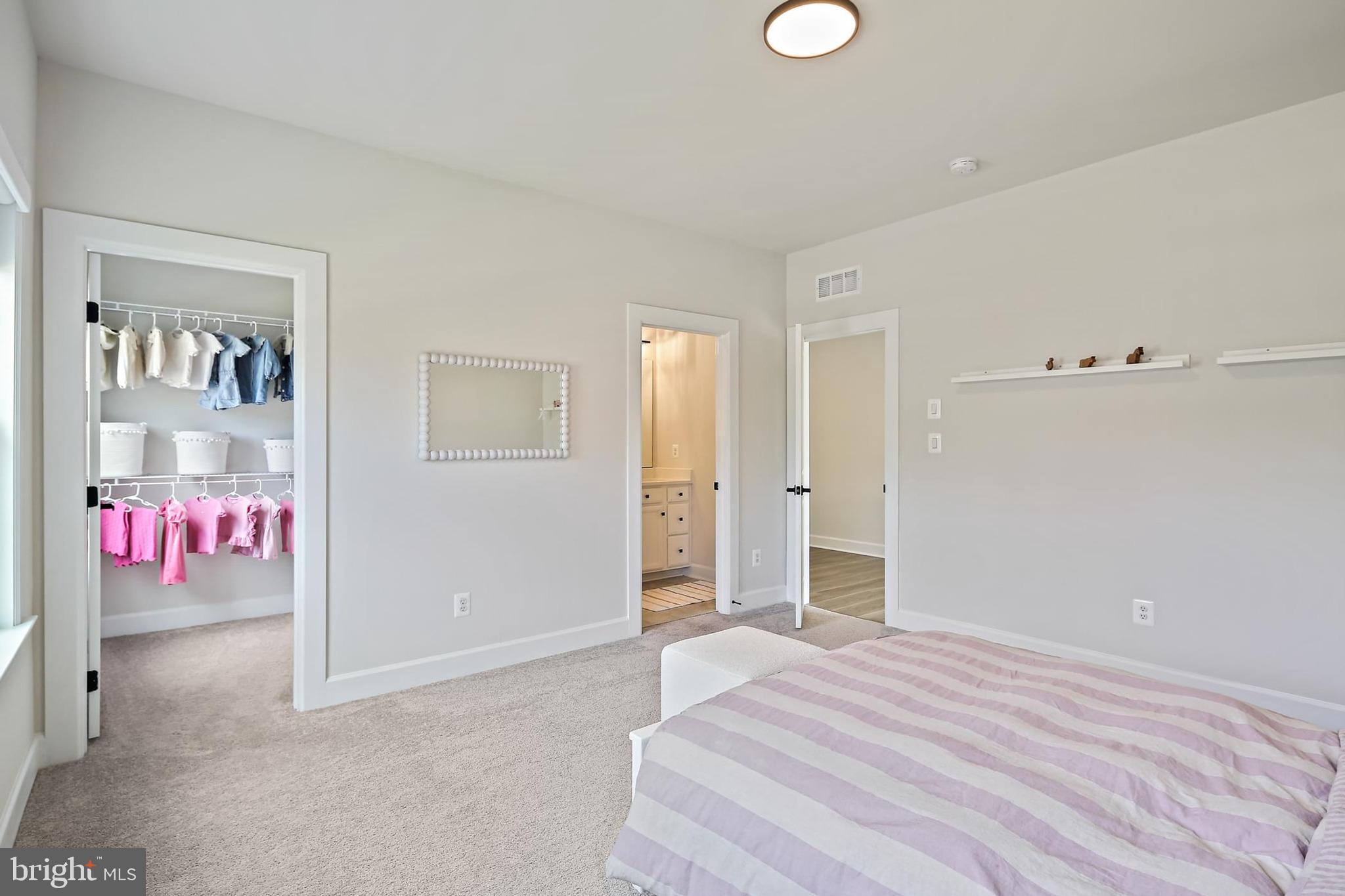 VIRGINIA CROSSING - Residential