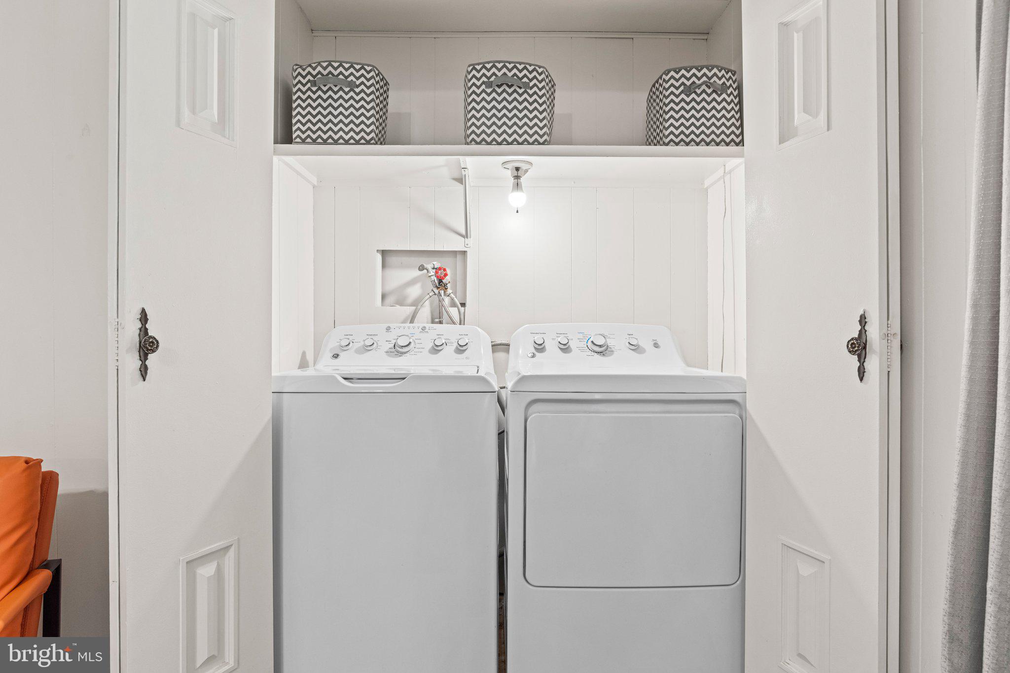 RIDGEWOOD MANOR - Residential