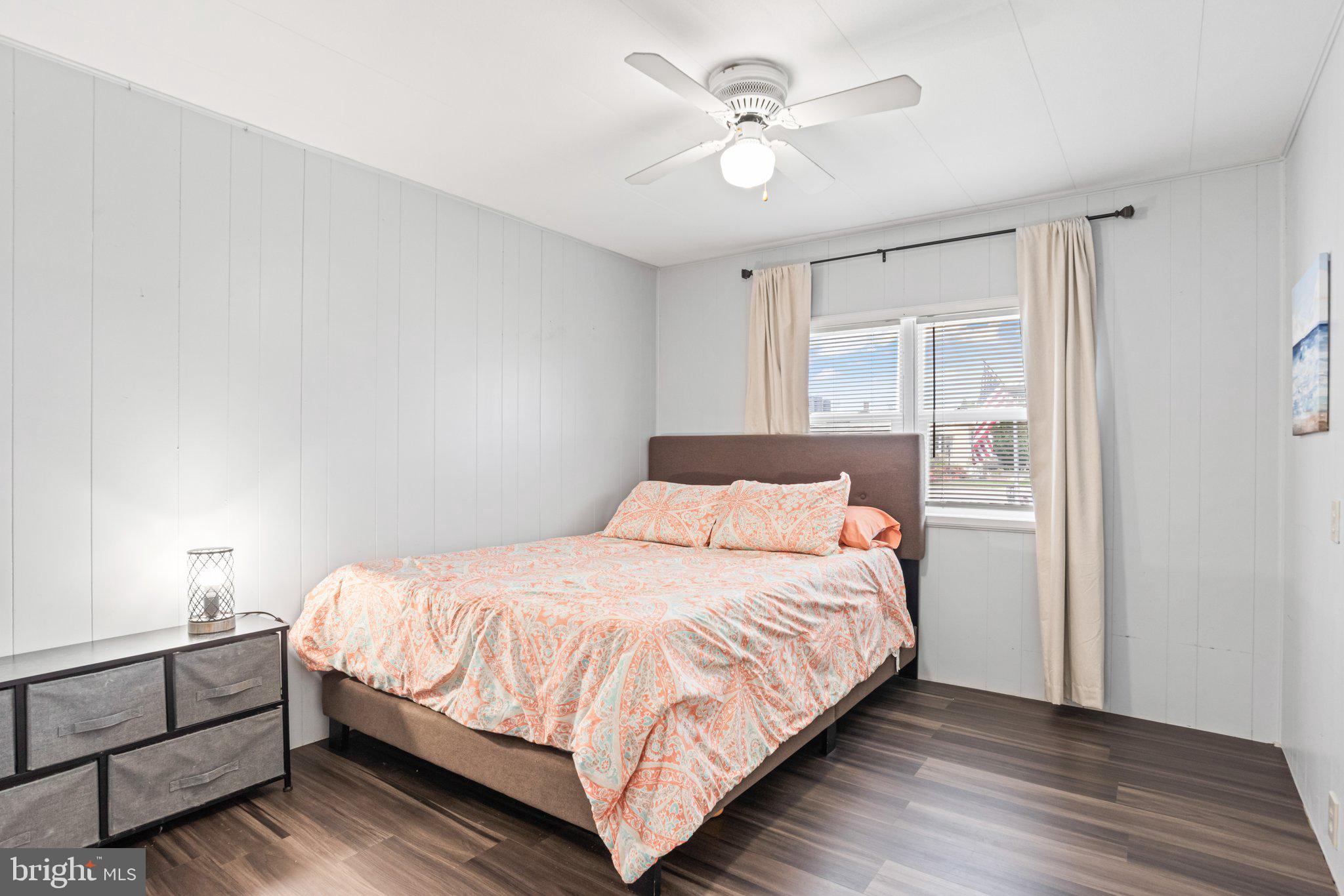 RIDGEWOOD MANOR - Residential