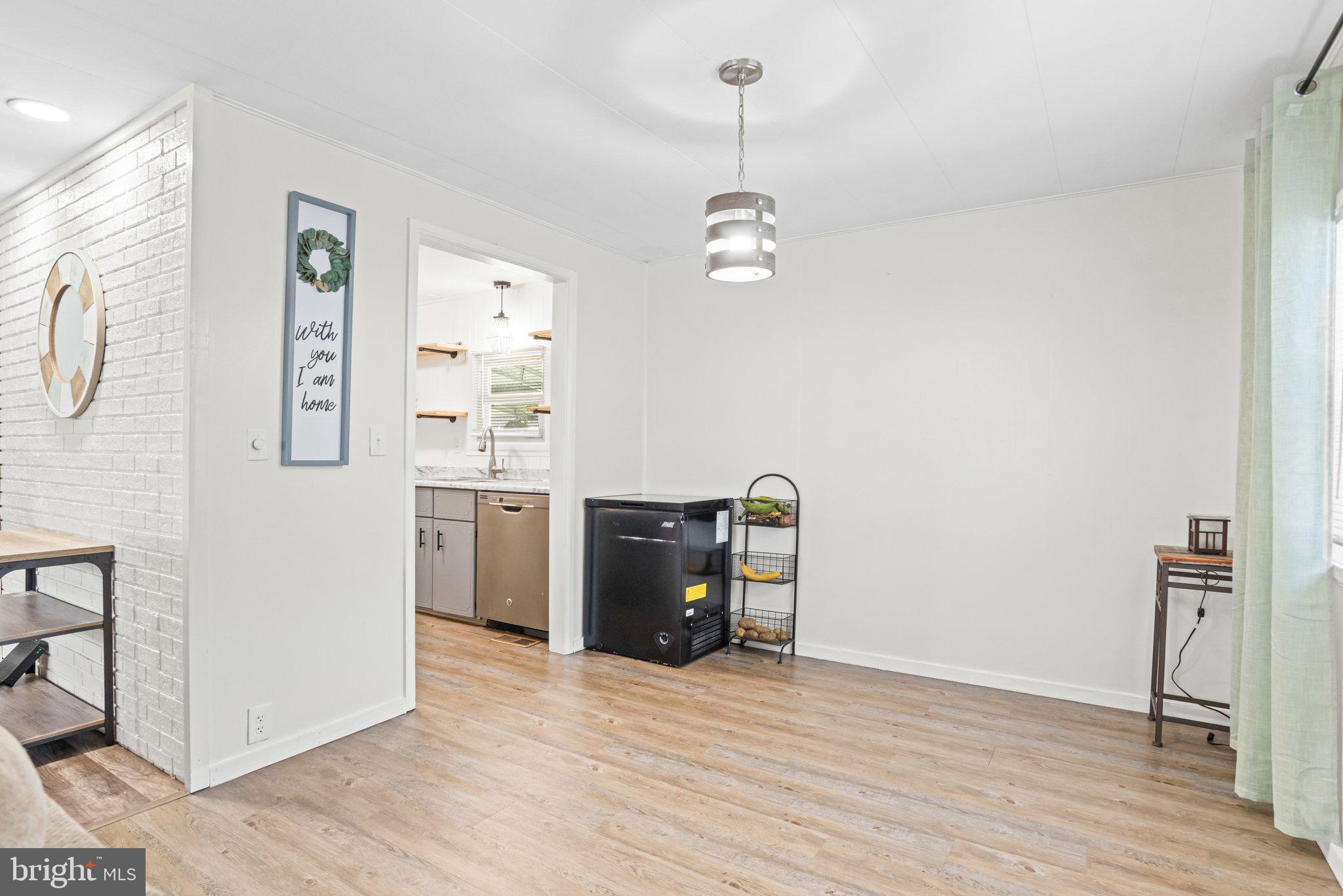 RIDGEWOOD MANOR - Residential