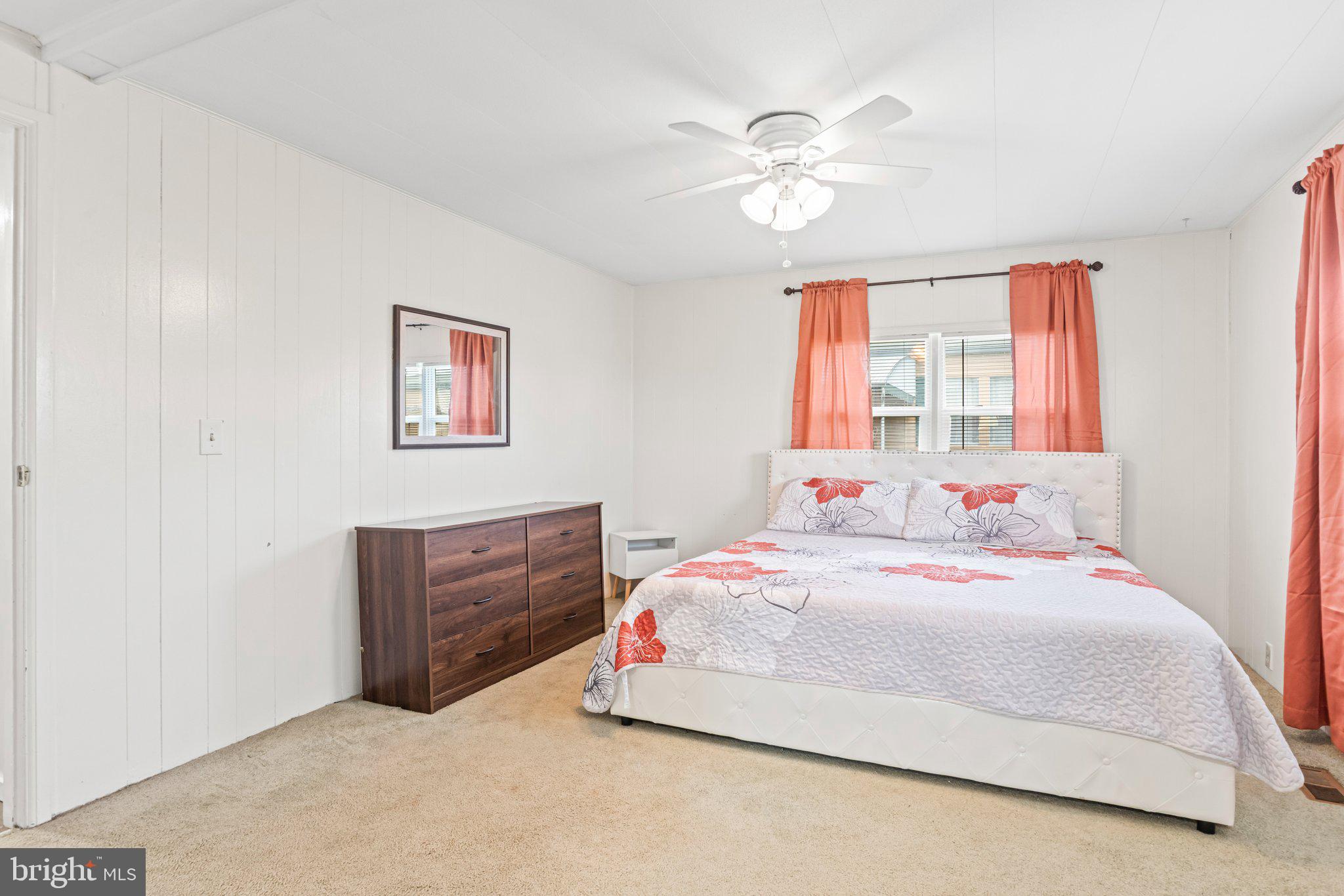 RIDGEWOOD MANOR - Residential