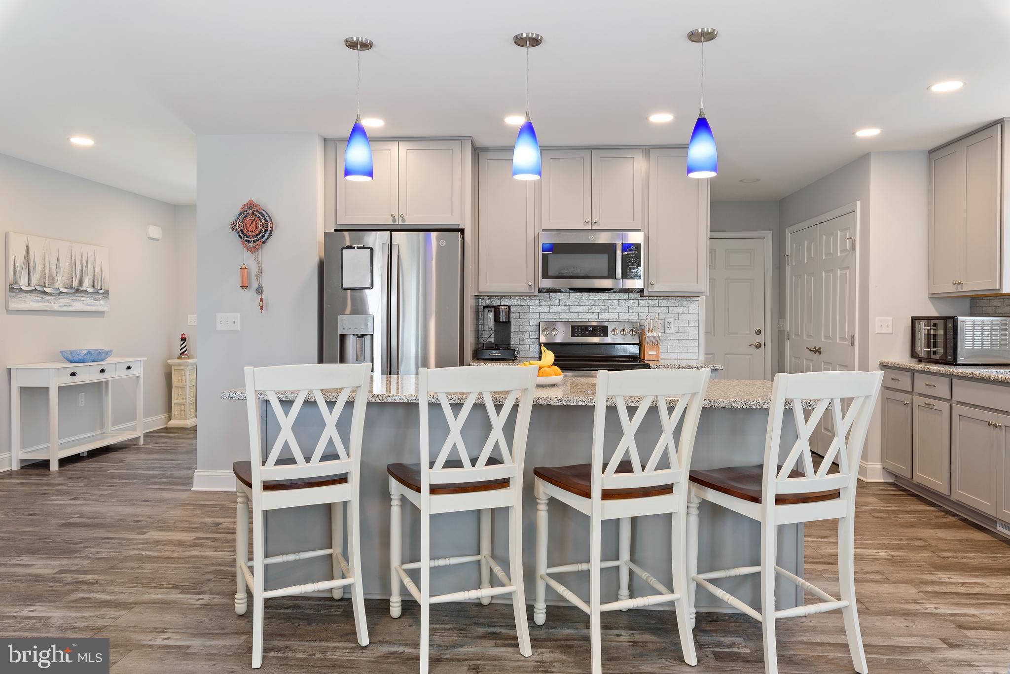 32112 ROBIN HOODS LOOP