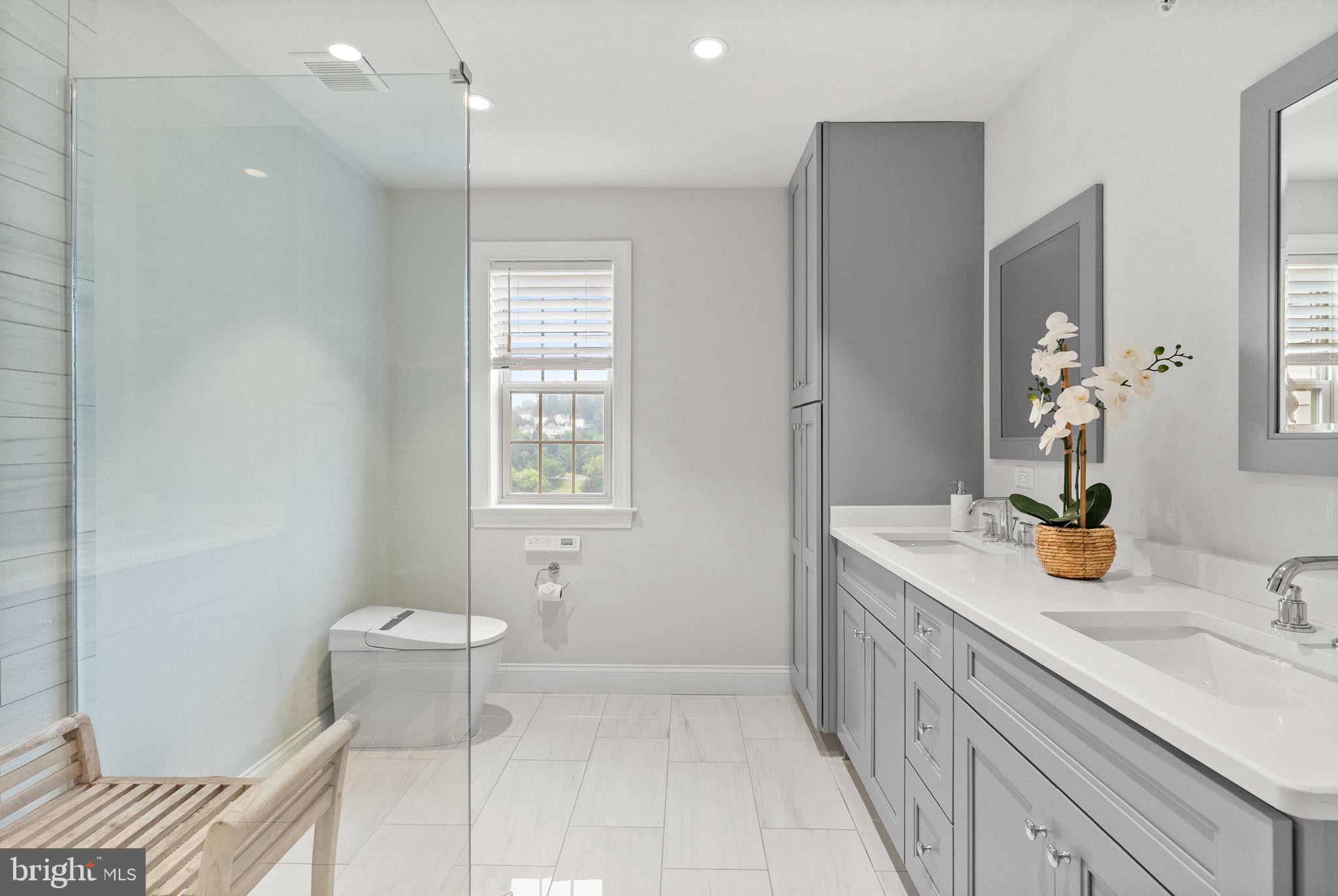 CONSHOHOCKEN - Residential