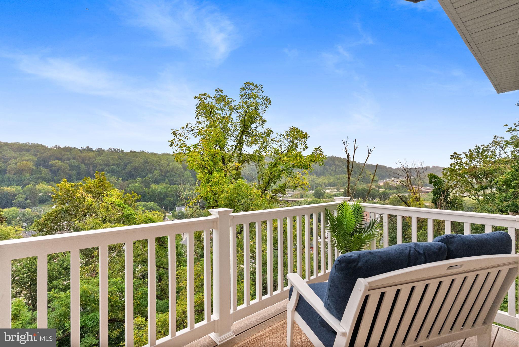 CONSHOHOCKEN - Residential