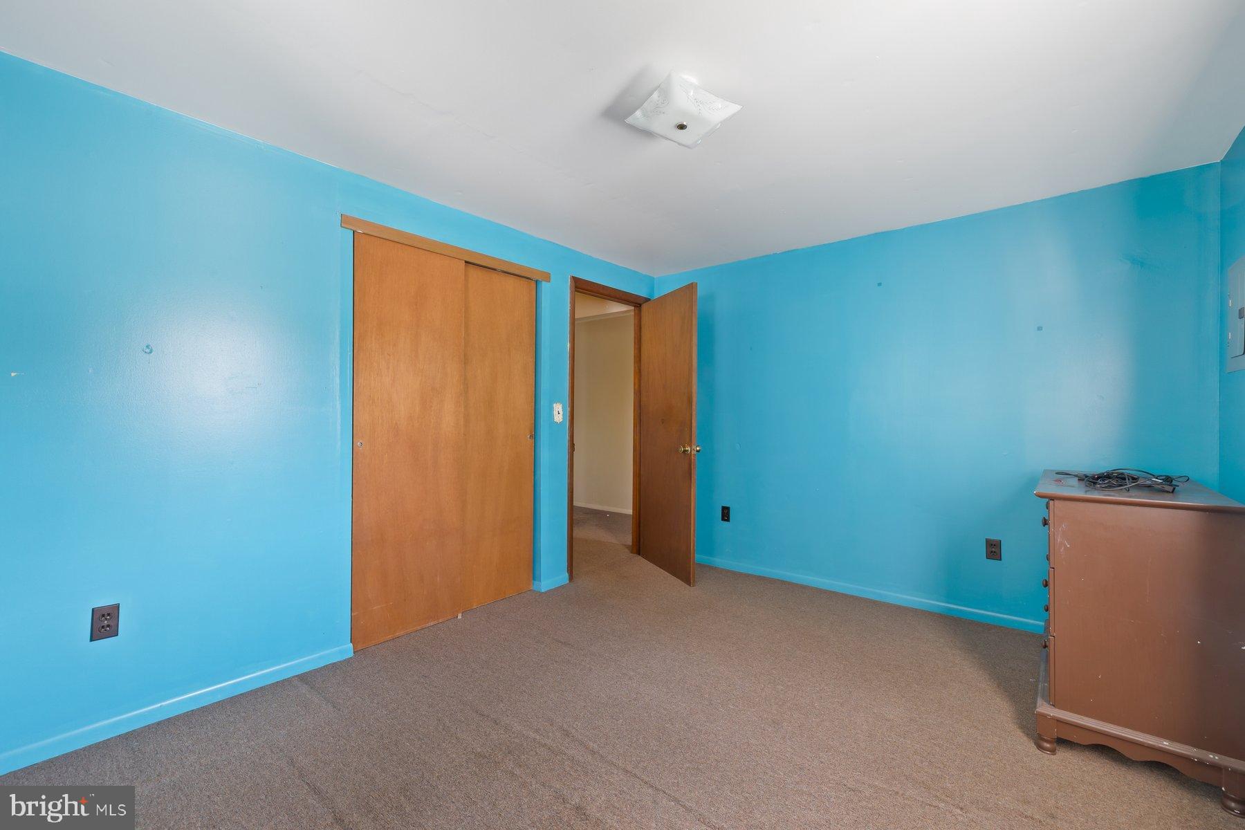 KINGSTON HEIGHTS - Residential