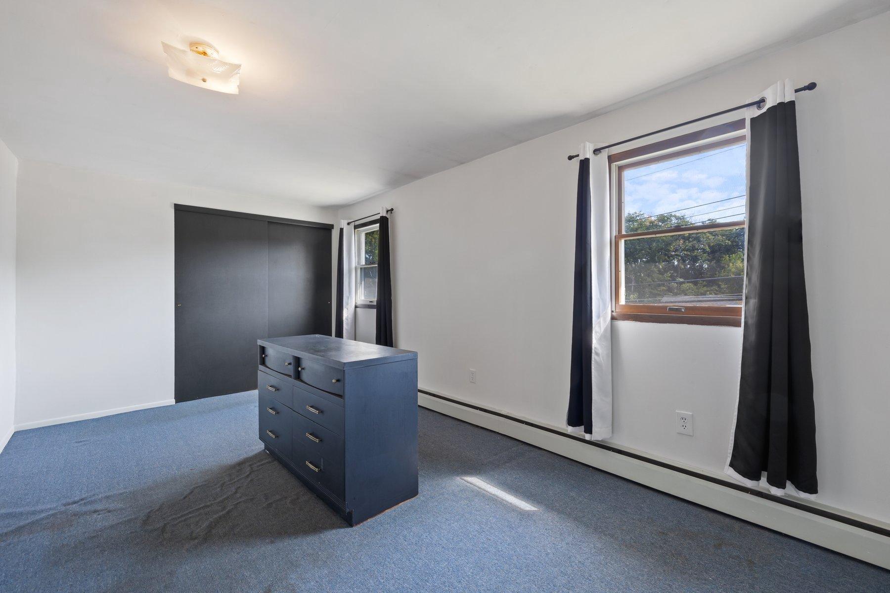 KINGSTON HEIGHTS - Residential