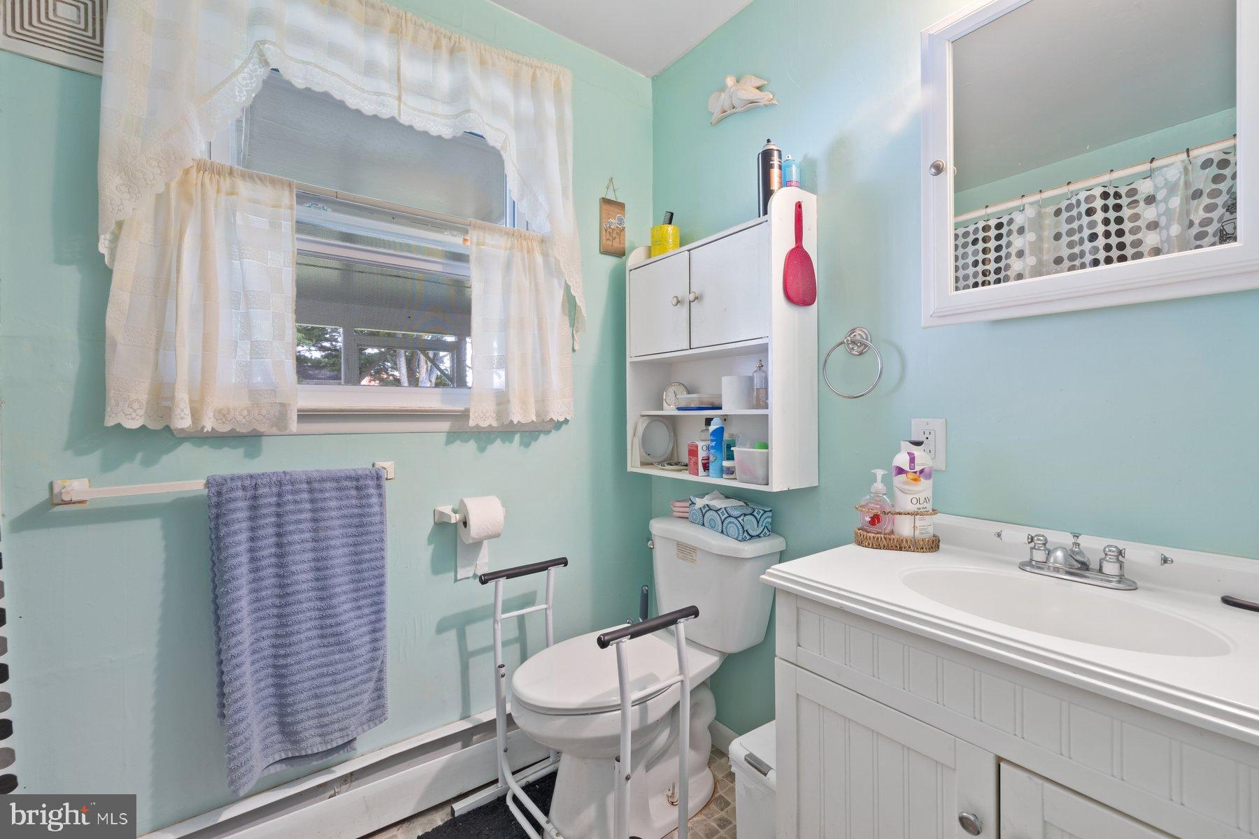 KINGSTON HEIGHTS - Residential