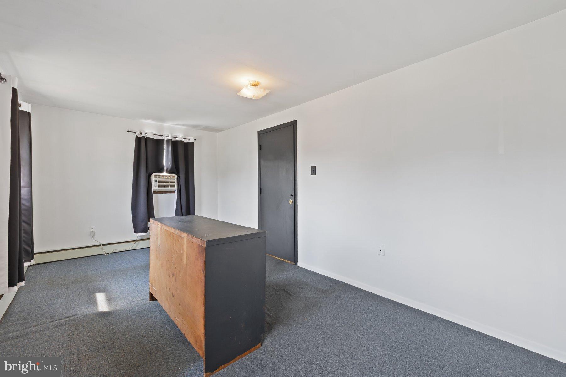 KINGSTON HEIGHTS - Residential