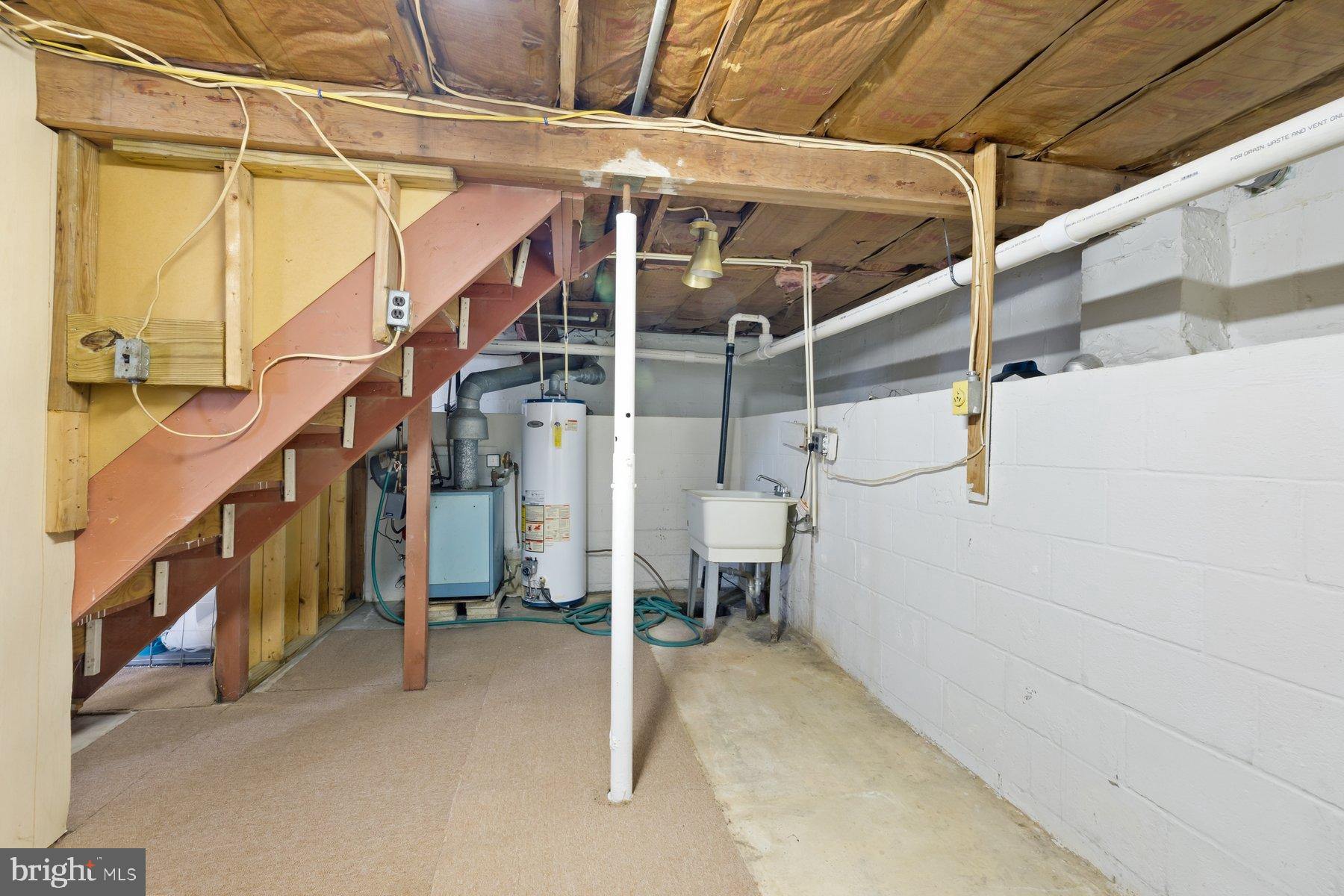 KINGSTON HEIGHTS - Residential