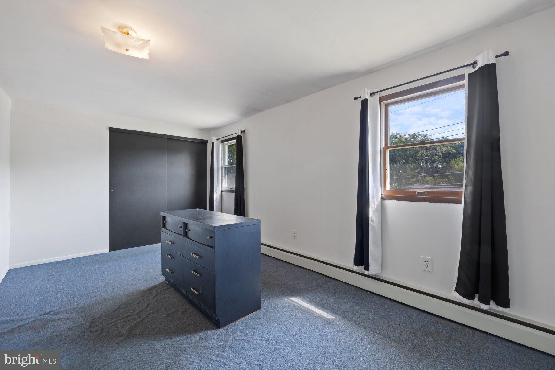 KINGSTON HEIGHTS - Residential