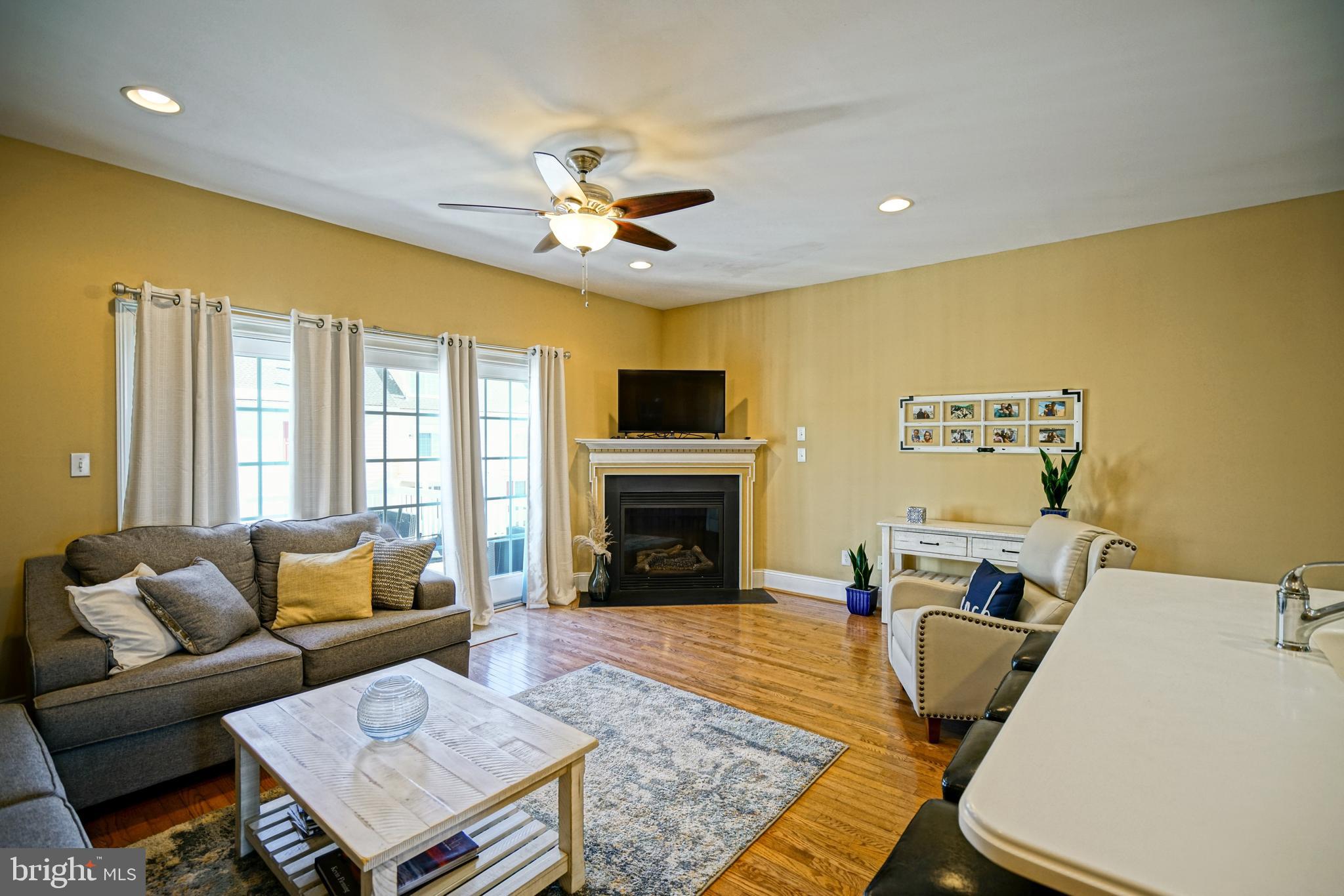 HERITAGE VILLAGE TOWNHOMES - Residential