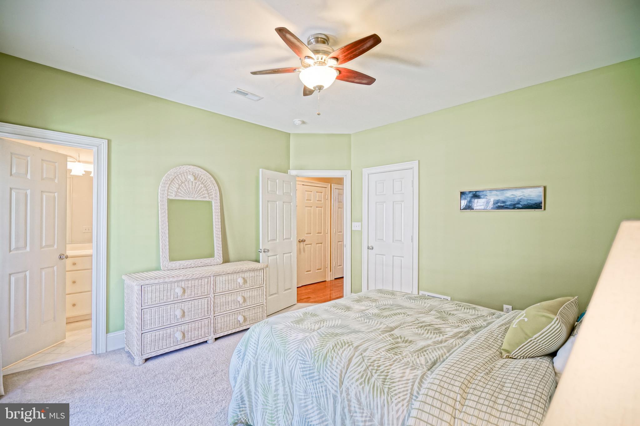 HERITAGE VILLAGE TOWNHOMES - Residential