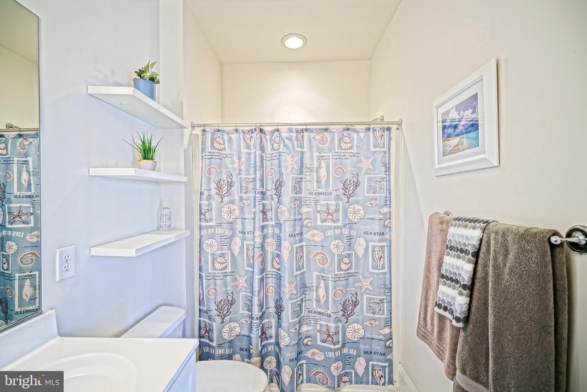 HERITAGE VILLAGE TOWNHOMES - Residential