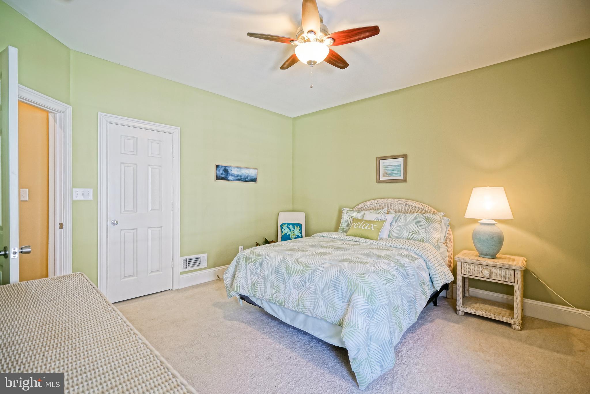 HERITAGE VILLAGE TOWNHOMES - Residential