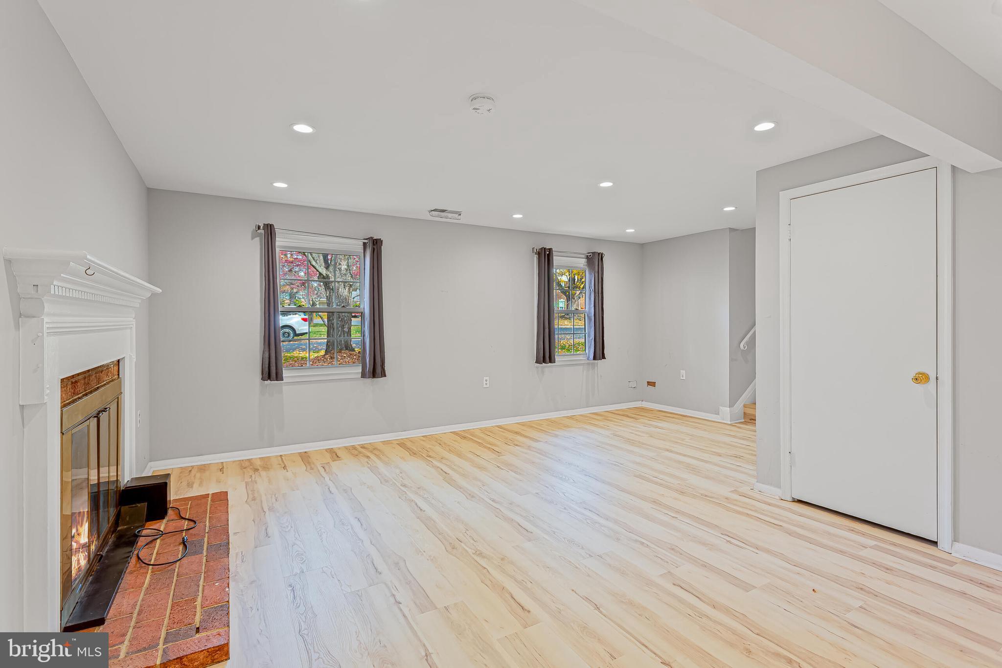 STUART RIDGE - Residential Lease