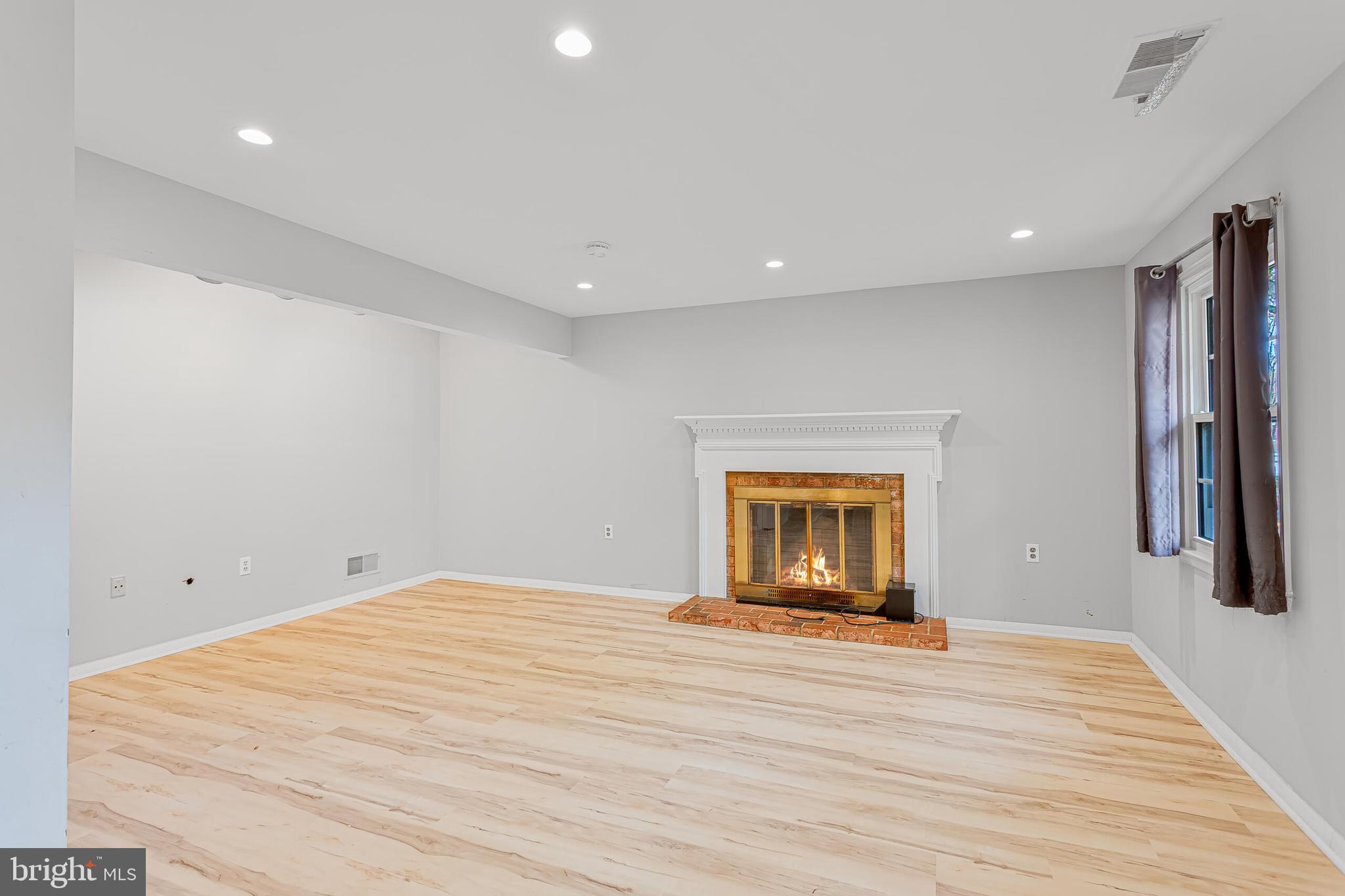 STUART RIDGE - Residential Lease