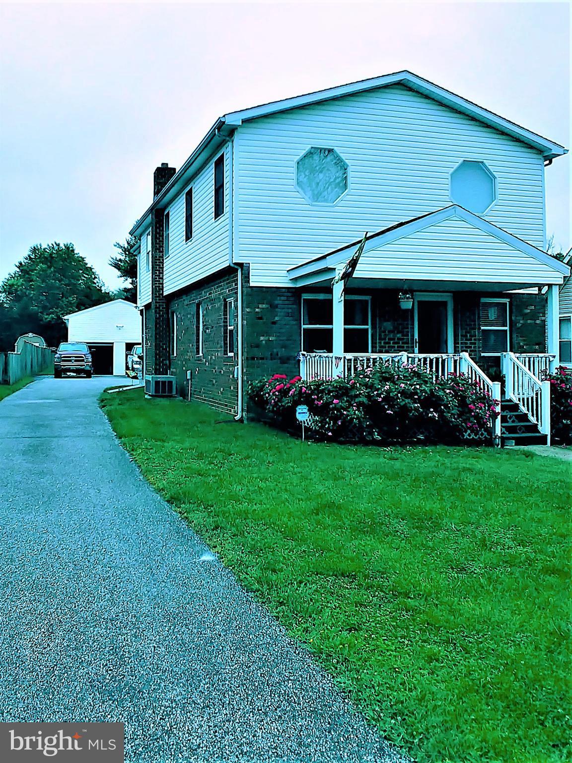 SHORELAND - Residential