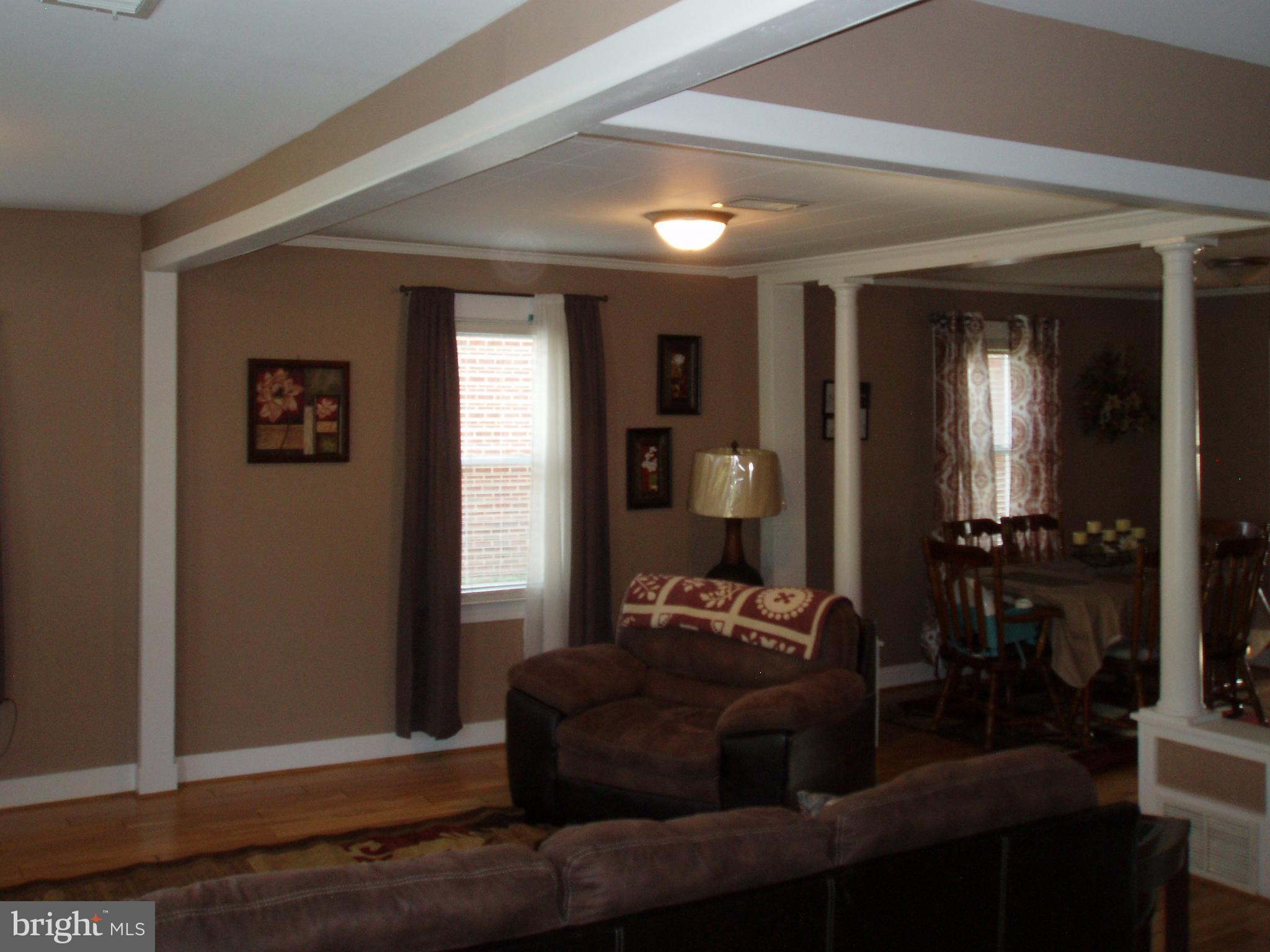 SHORELAND - Residential